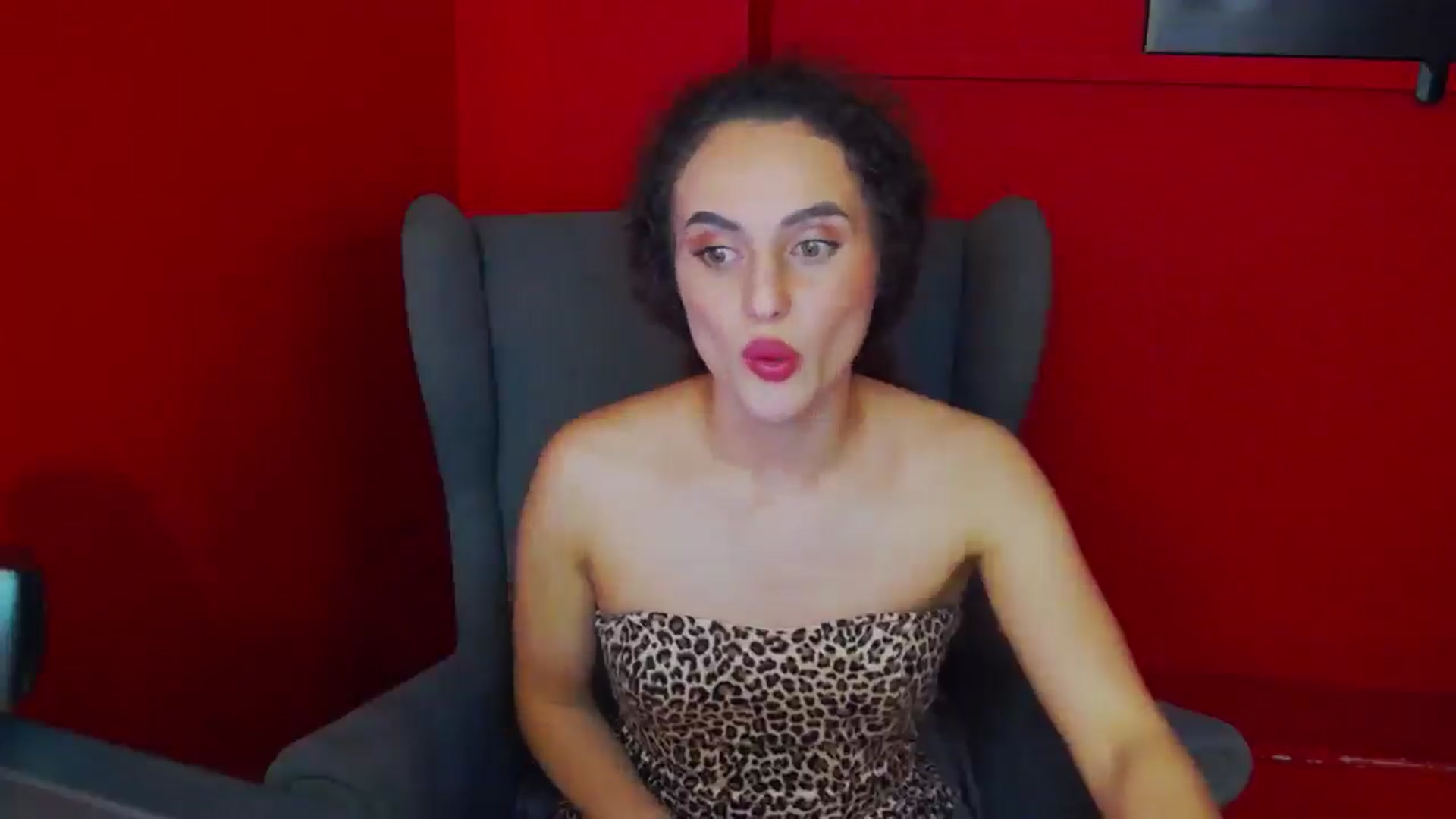 Gallery image thumbnail from LikeSelena's myfreecams stream on, 06/09/2024, 21:43 image 9 of 20