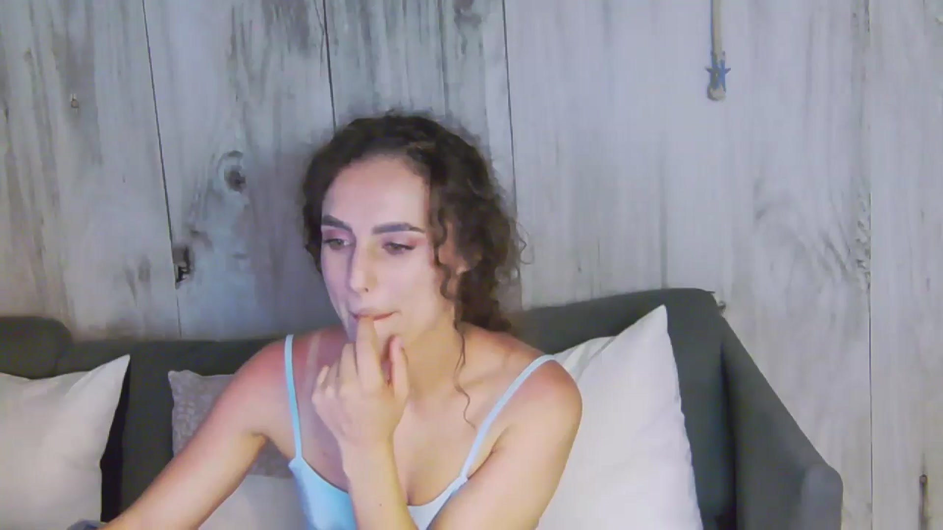 Gallery image thumbnail from LikeSelena's myfreecams stream on, 06/27/2024, 19:25 image 17 of 20