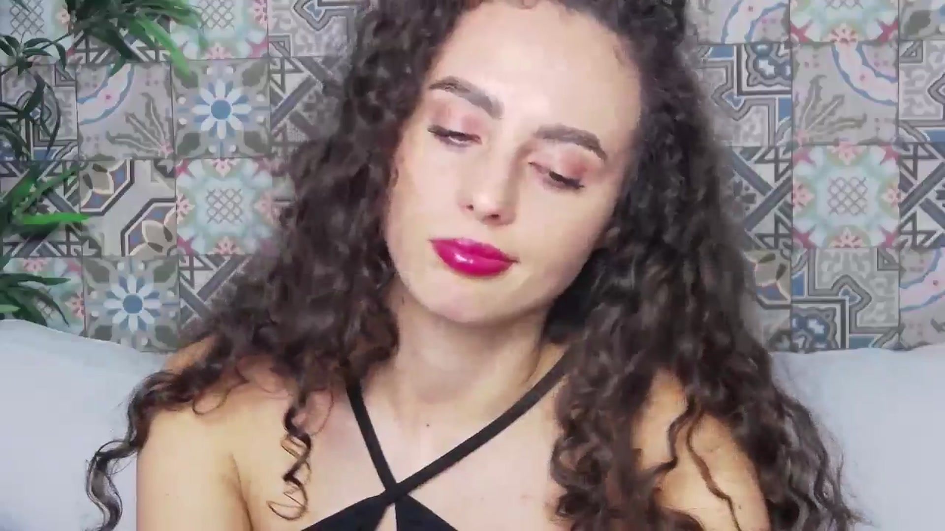 Gallery image thumbnail from LikeSelena's myfreecams stream on, 07/01/2024, 21:38 image 18 of 20
