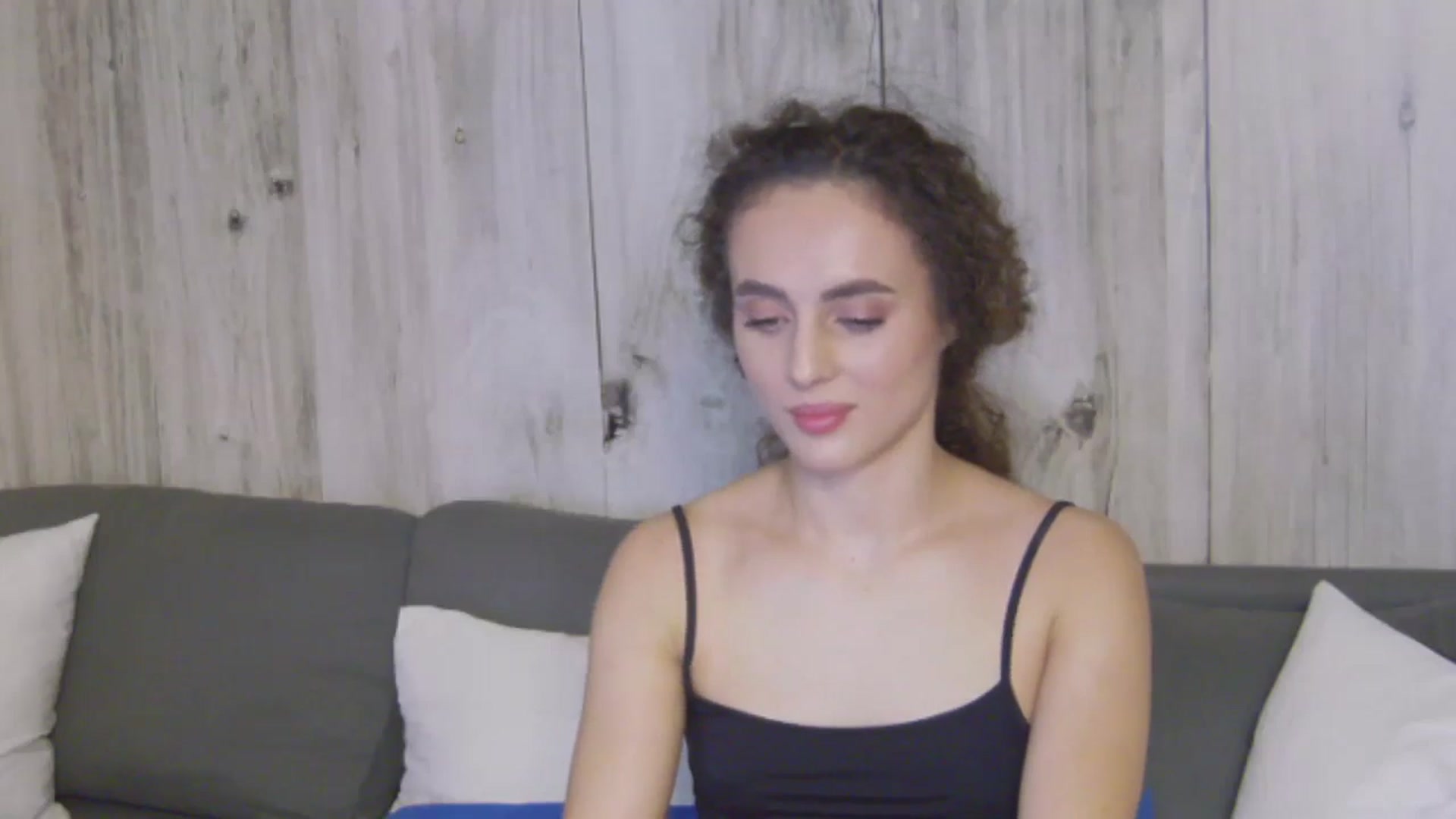 Gallery image thumbnail from LikeSelena's myfreecams stream on, 07/17/2024, 19:28 image 19 of 20