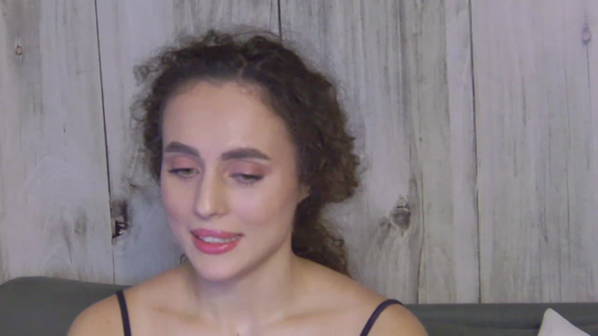 Gallery image thumbnail from LikeSelena's myfreecams stream on, 07/17/2024, 19:28 image 4 of 20