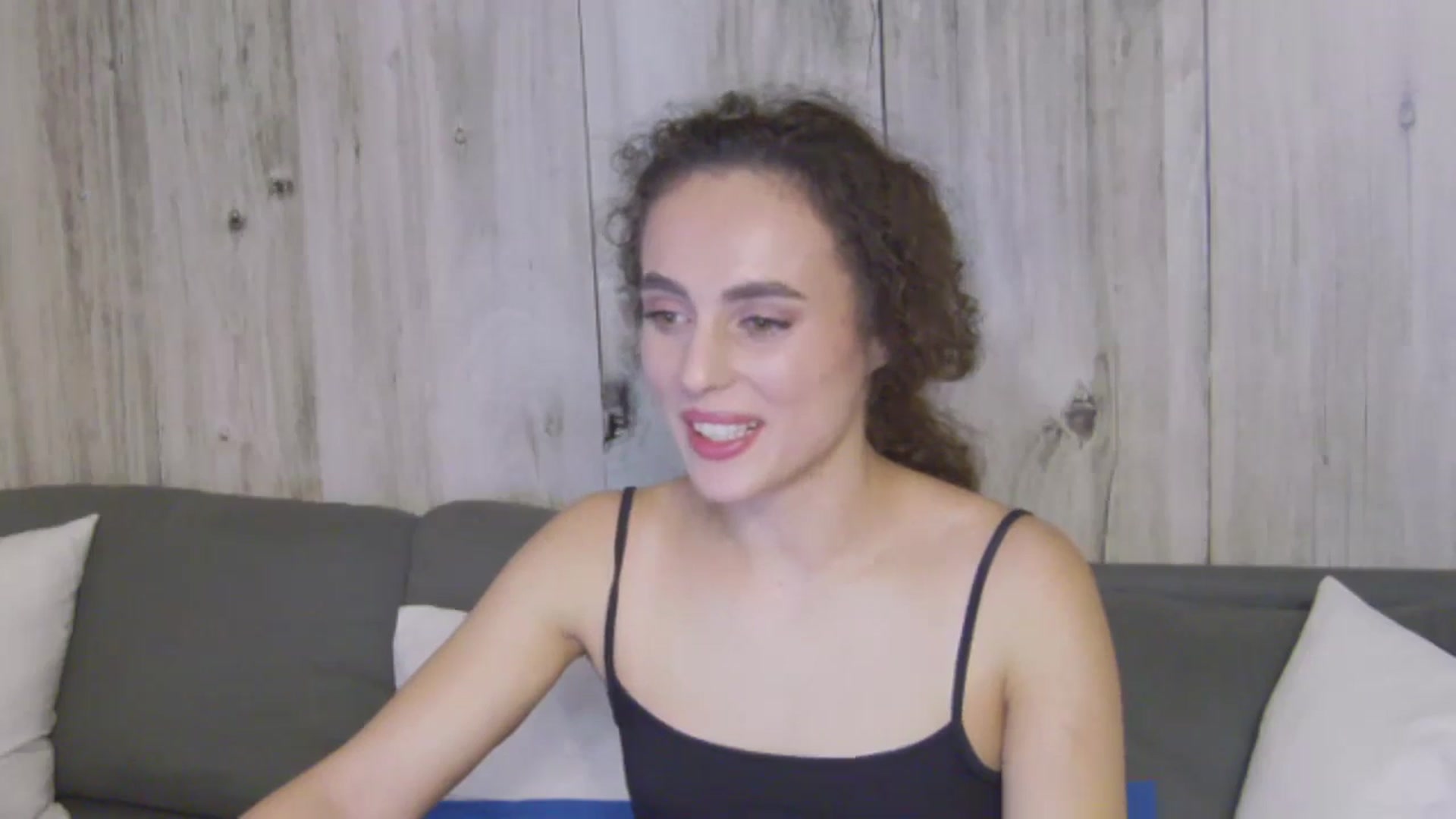 Gallery image thumbnail from LikeSelena's myfreecams stream on, 07/17/2024, 19:28 image 17 of 20