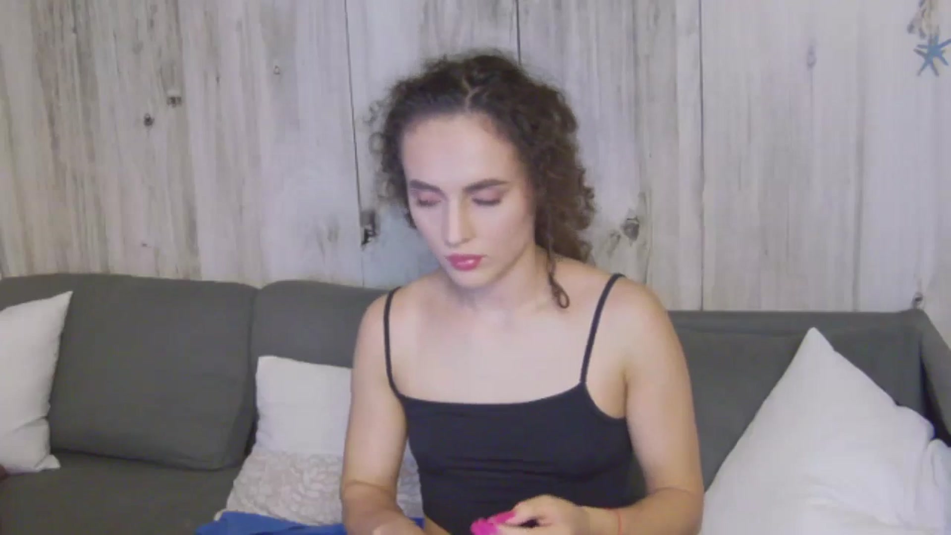 Gallery image thumbnail from LikeSelena's myfreecams stream on, 07/17/2024, 22:13 image 13 of 20