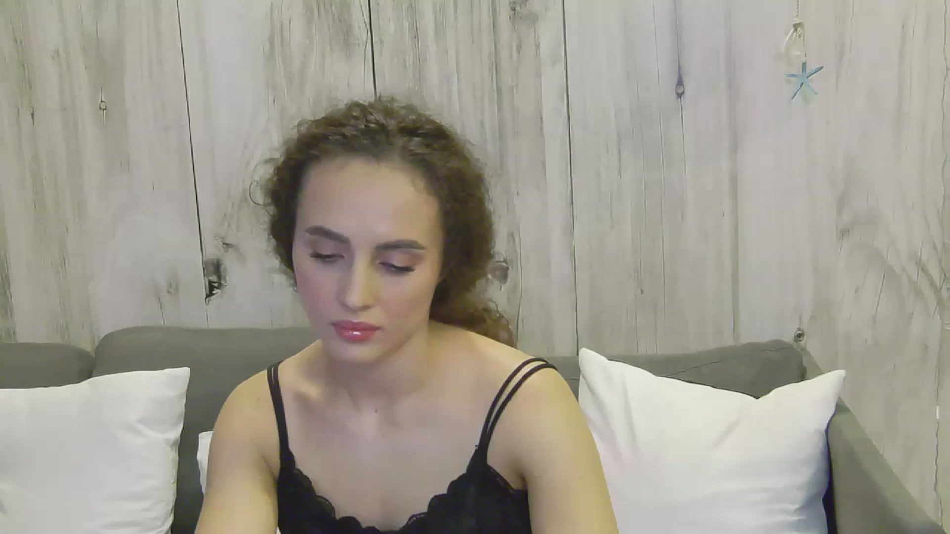 Gallery image thumbnail from LikeSelena's myfreecams stream on, 07/18/2024, 21:54 image 9 of 20