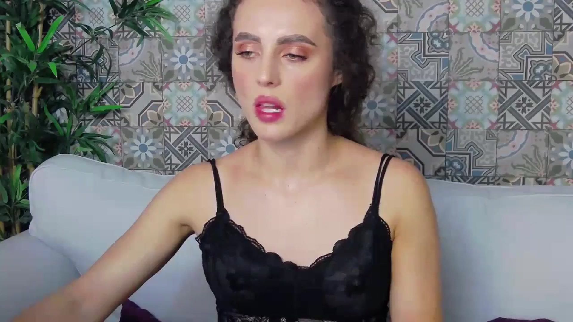 Gallery image thumbnail from LikeSelena's myfreecams stream on, 07/22/2024, 19:48 image 18 of 20