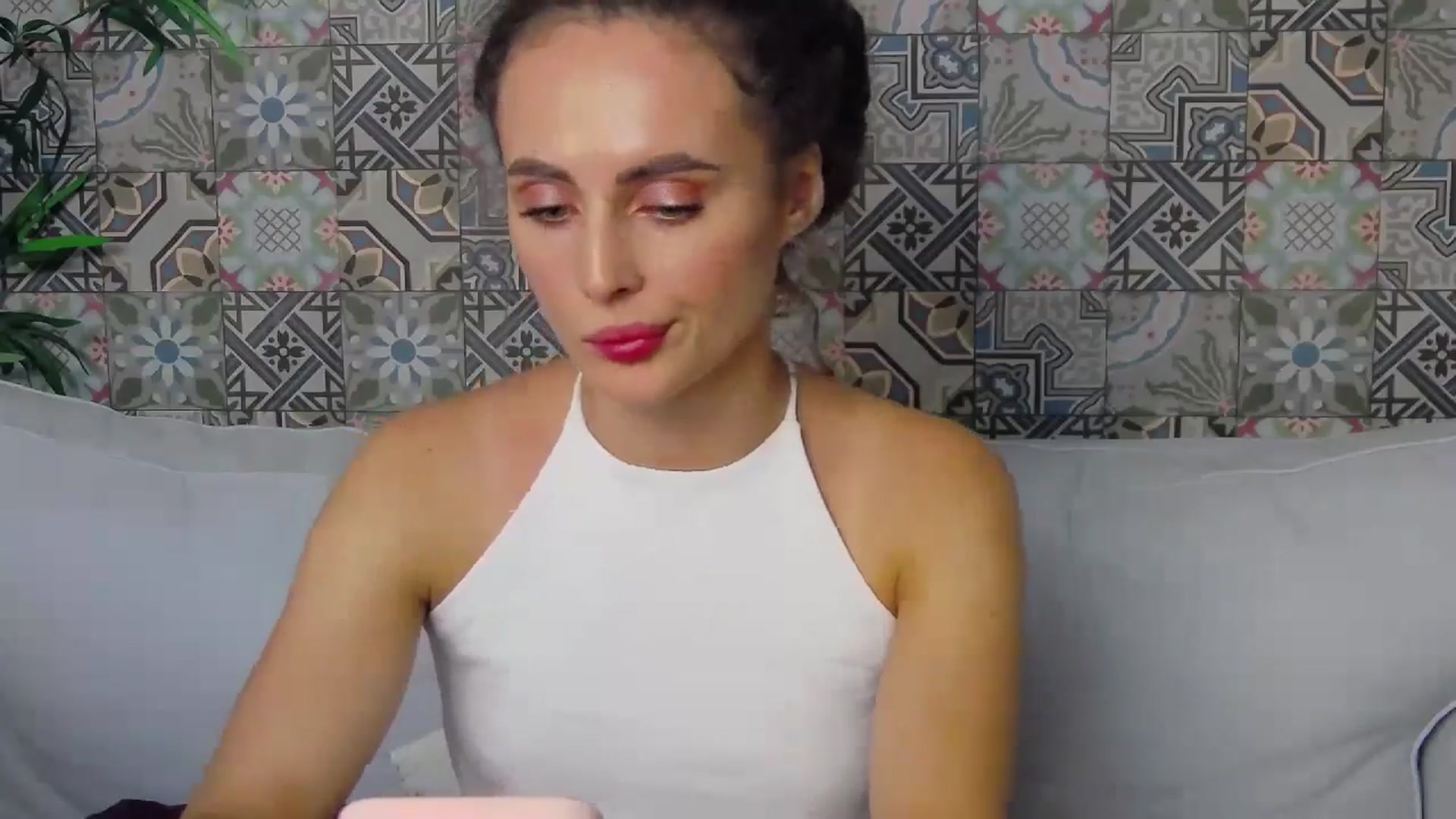 Gallery image thumbnail from LikeSelena's myfreecams stream on, 07/23/2024, 18:17 image 12 of 20