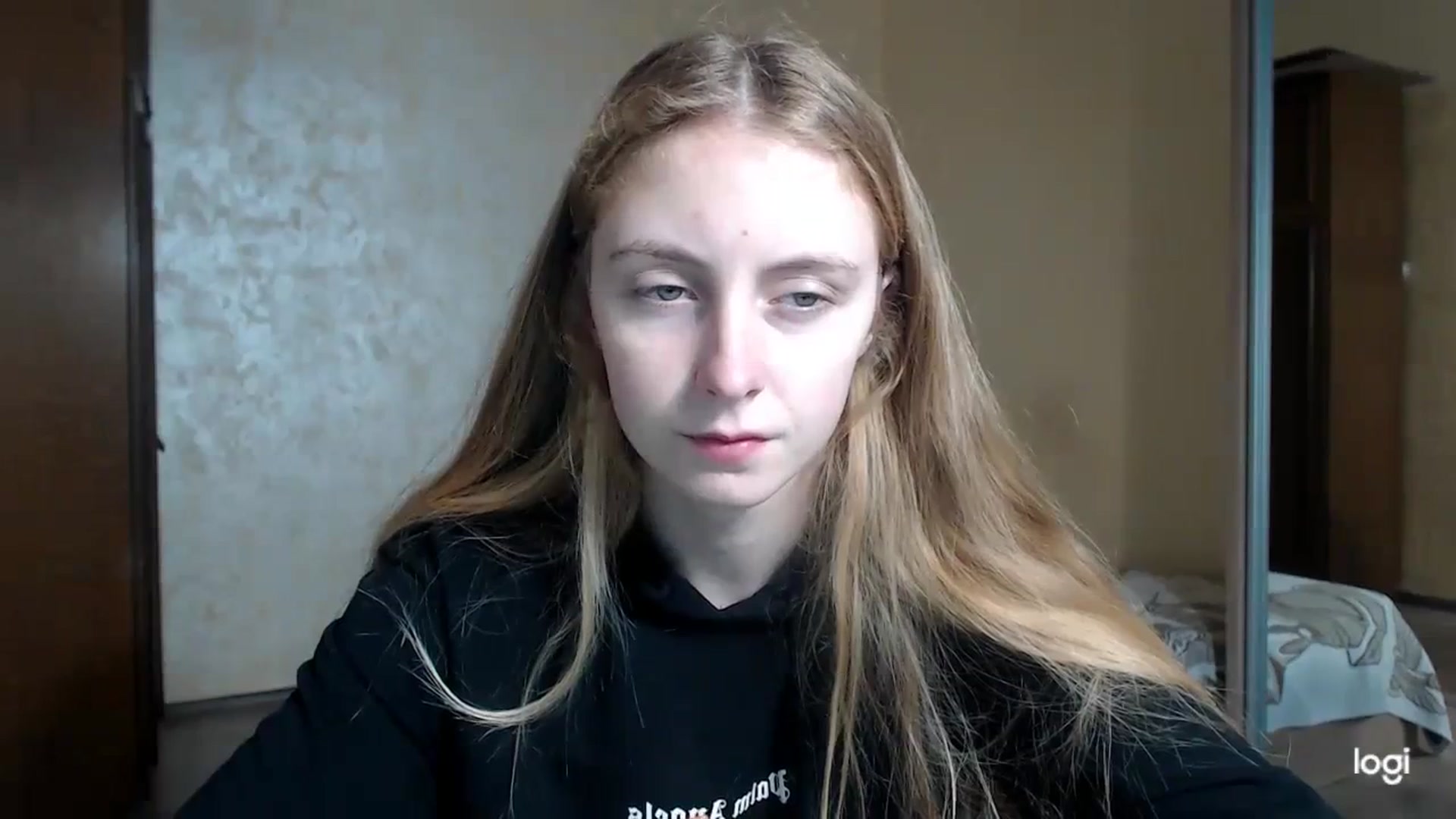 Gallery image thumbnail from LilCutie's myfreecams stream on, 11/22/2023, 12:44 image 9 of 20