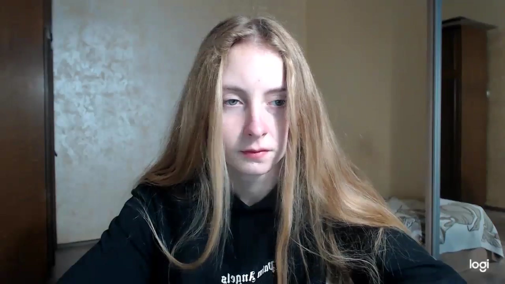 Gallery image thumbnail from LilCutie's myfreecams stream on, 11/22/2023, 12:44 image 6 of 20
