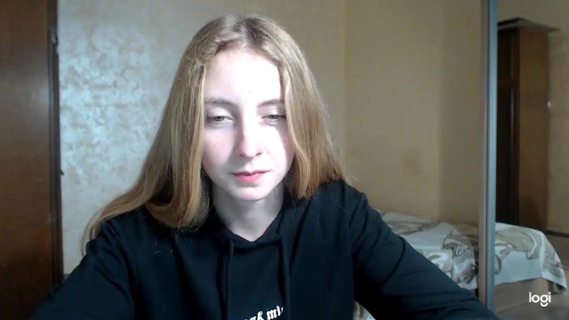 Gallery image thumbnail from LilCutie's myfreecams stream on, 11/22/2023, 13:34 image 9 of 20
