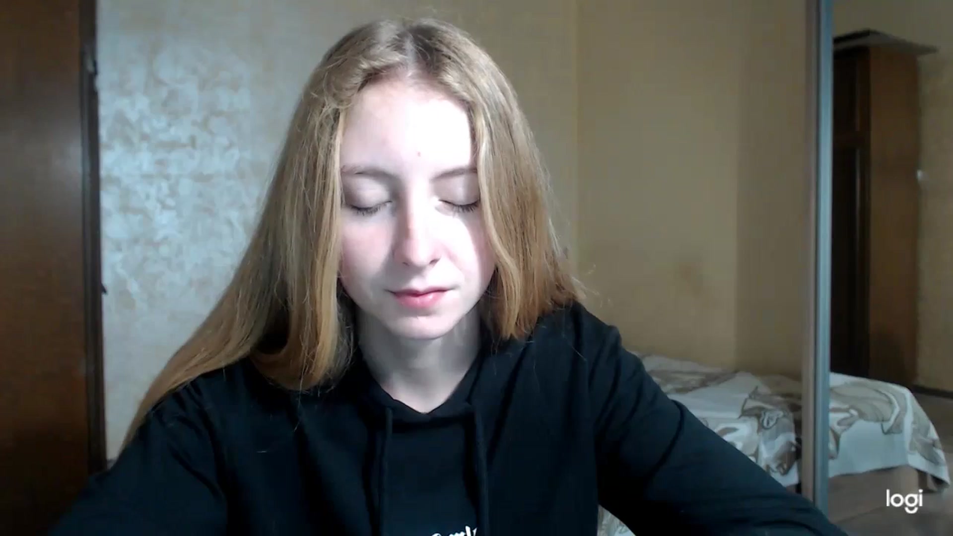 Gallery image thumbnail from LilCutie's myfreecams stream on, 11/22/2023, 13:34 image 11 of 20