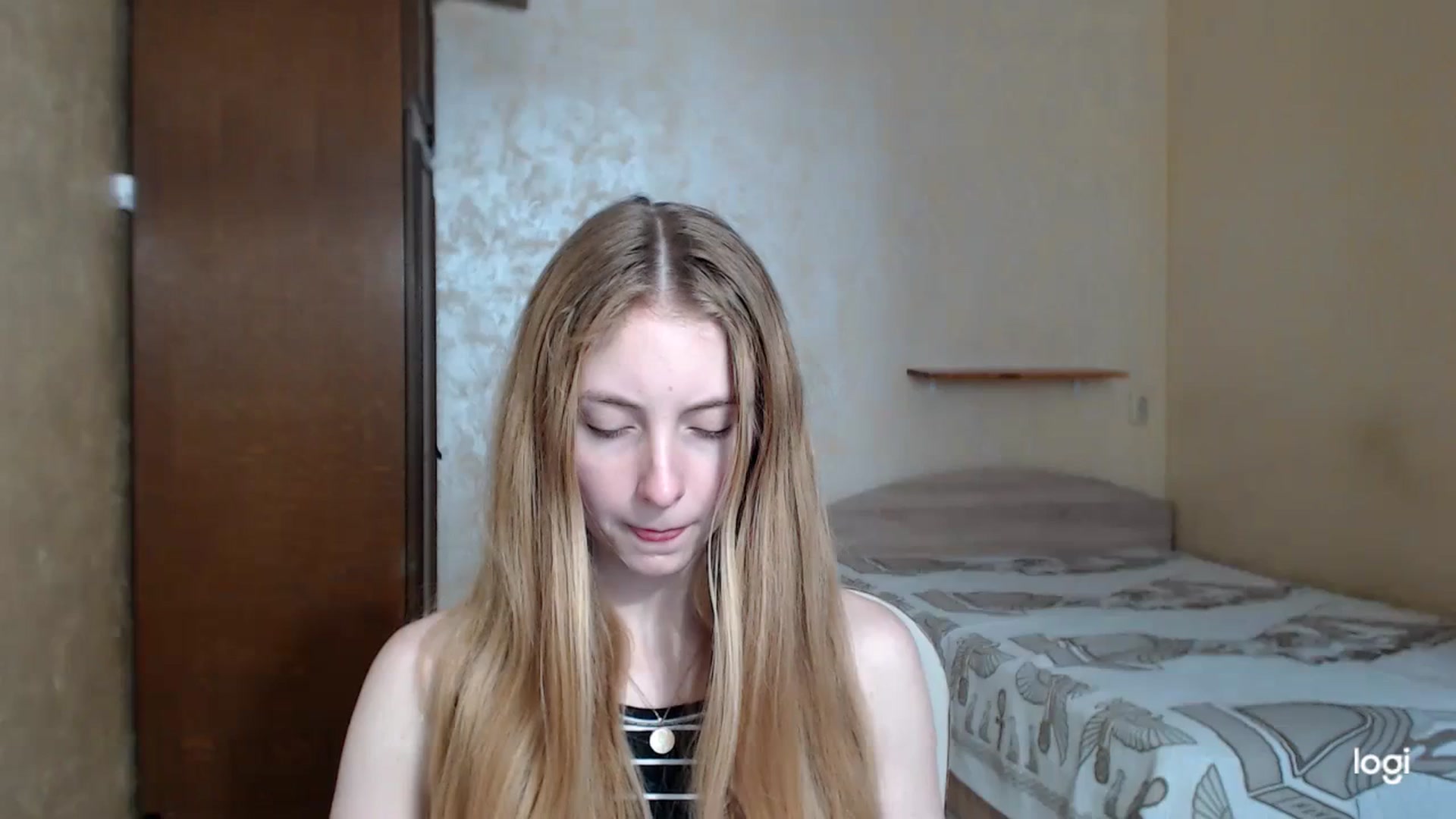 Gallery image thumbnail from LilCutie's myfreecams stream on, 11/30/2023, 12:52 image 12 of 20