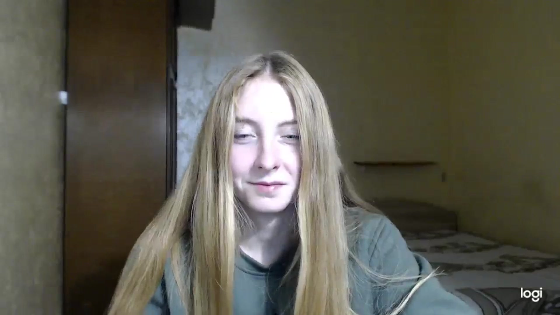 Gallery image thumbnail from LilCutie's myfreecams stream on, 12/01/2023, 15:33 image 16 of 20