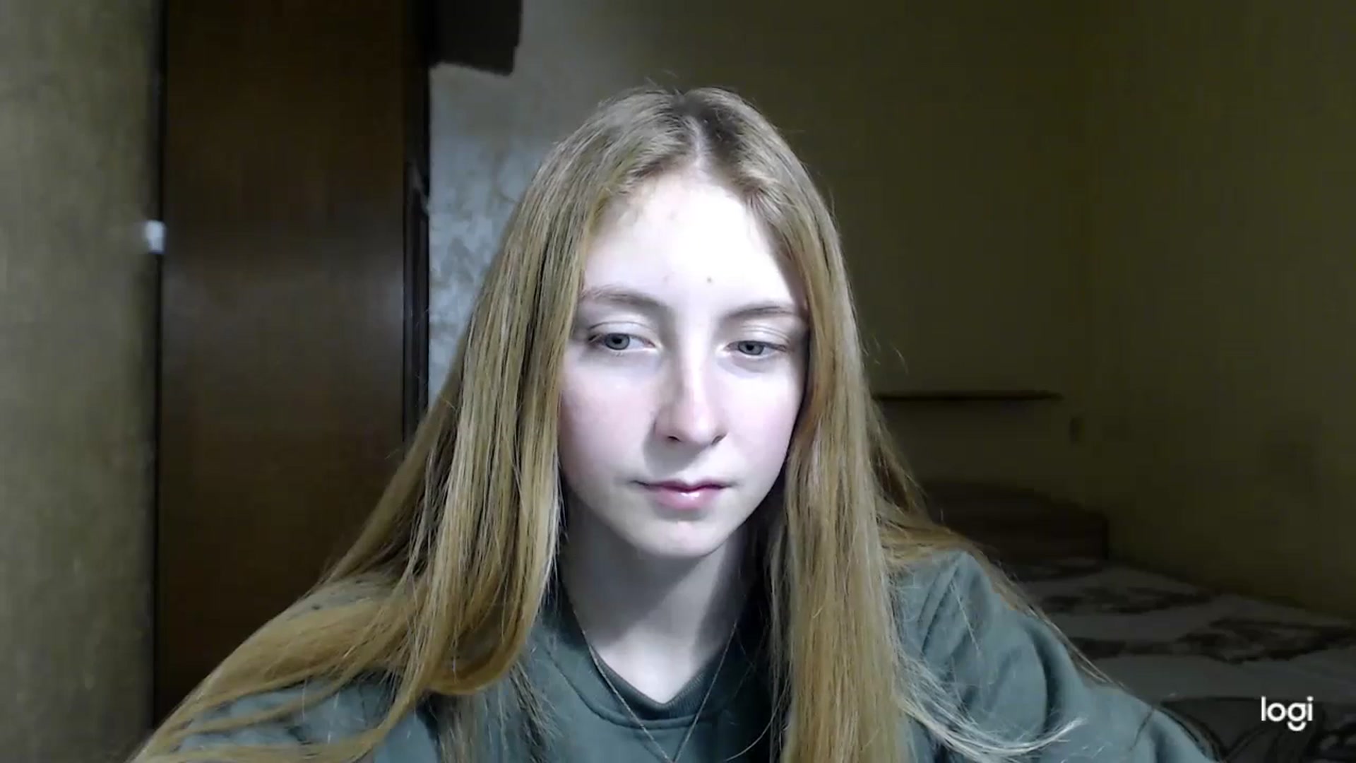 Gallery image thumbnail from LilCutie's myfreecams stream on, 12/01/2023, 15:33 image 7 of 20