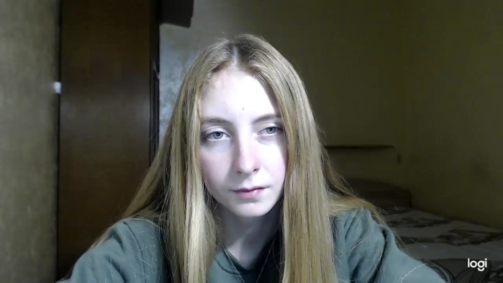 Gallery image thumbnail from LilCutie's myfreecams stream on, 12/01/2023, 15:33 image 11 of 20