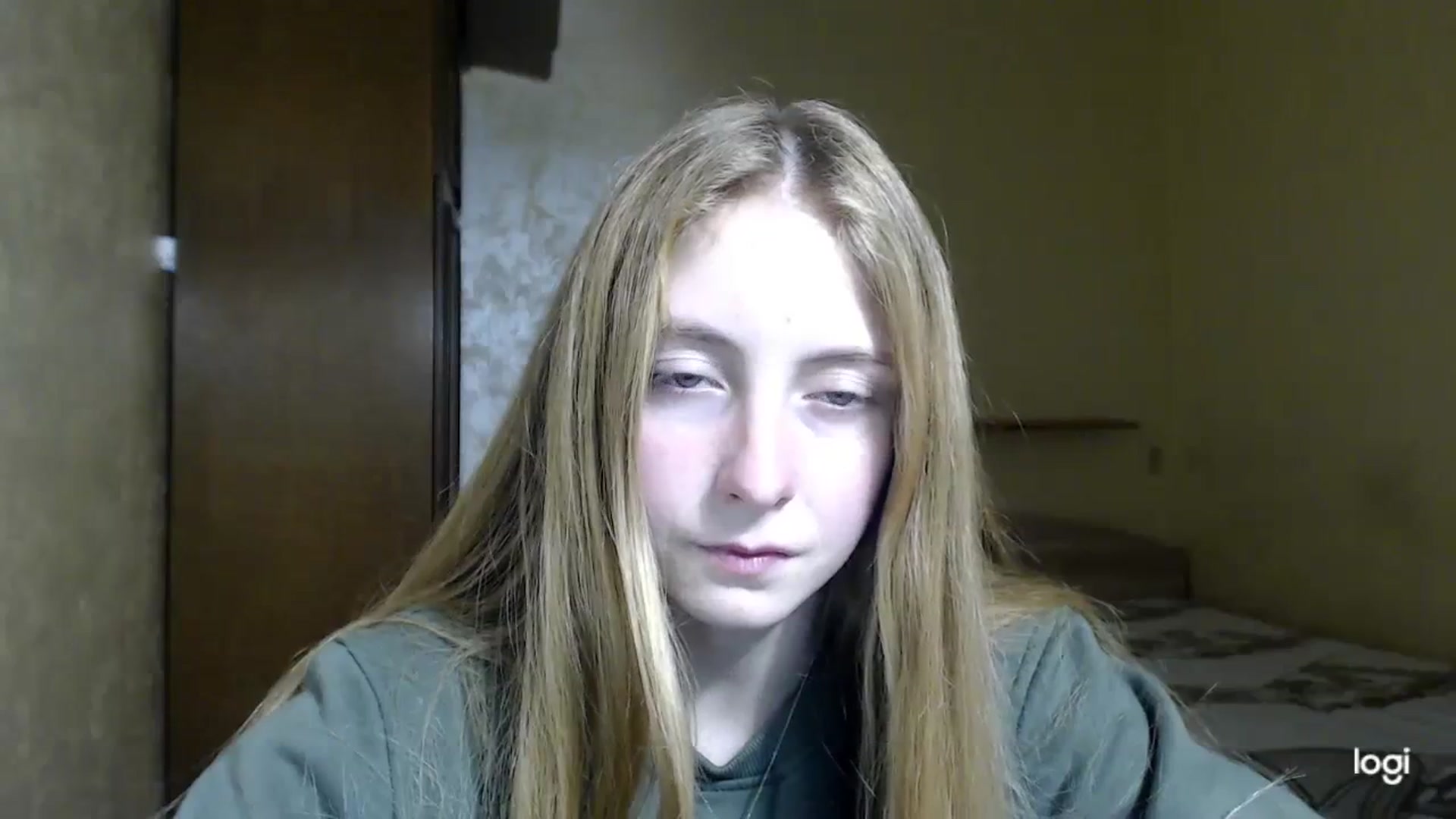 Gallery image thumbnail from LilCutie's myfreecams stream on, 12/01/2023, 15:33 image 8 of 20