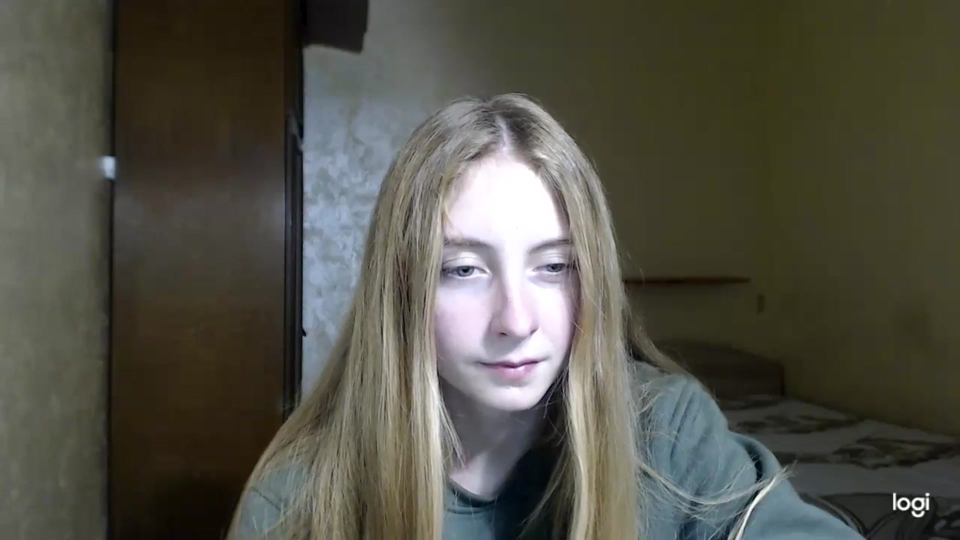 Gallery image thumbnail from LilCutie's myfreecams stream on, 12/01/2023, 15:33 image 17 of 20