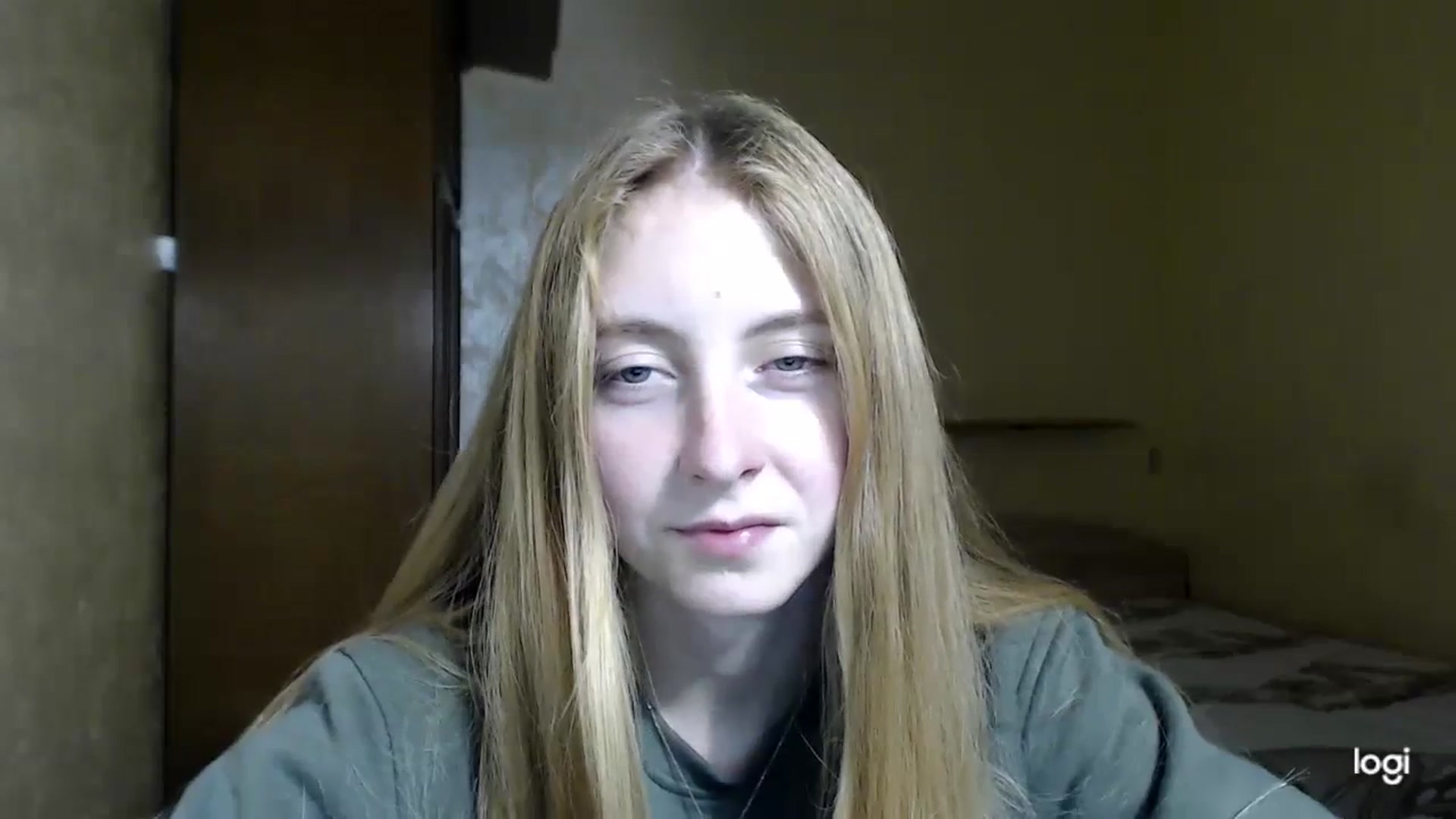 Gallery image thumbnail from LilCutie's myfreecams stream on, 12/01/2023, 15:33 image 9 of 20