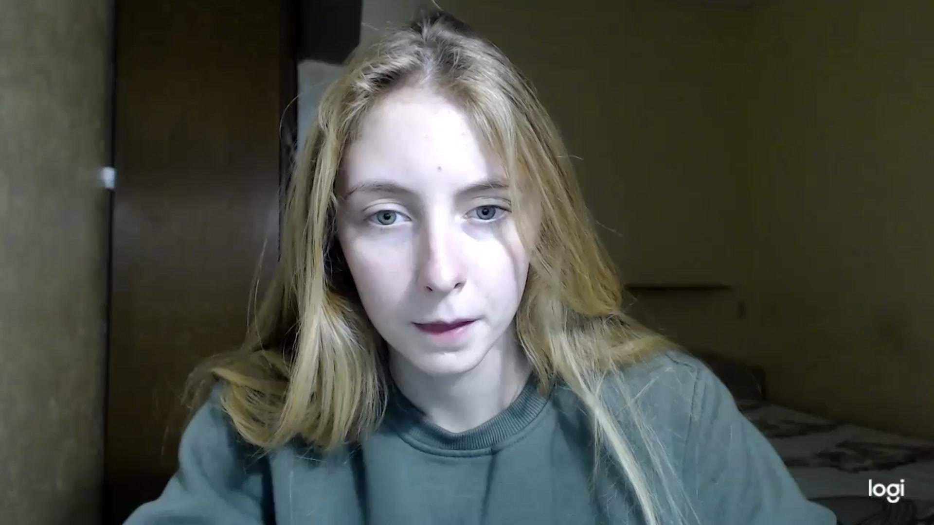 Gallery image thumbnail from LilCutie's myfreecams stream on, 12/01/2023, 17:17 image 13 of 20