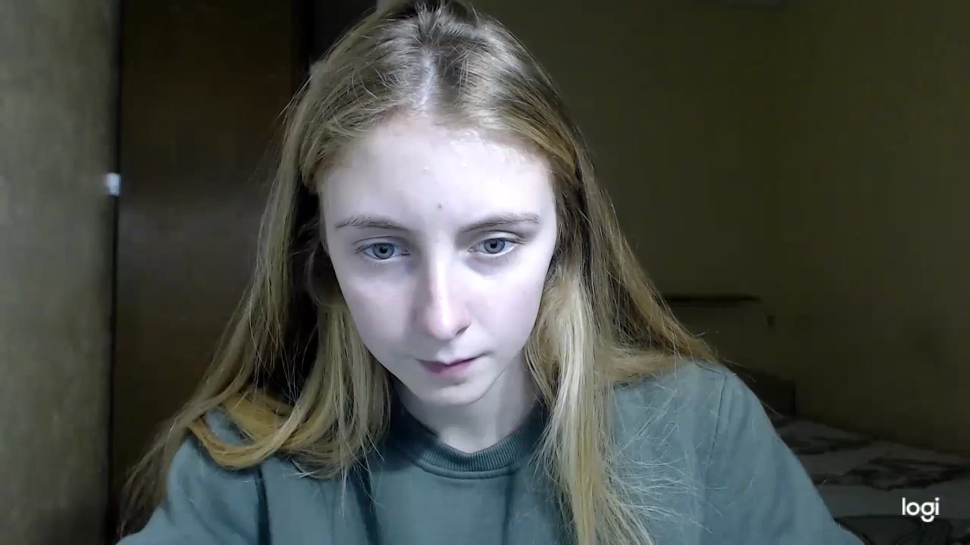 Gallery image thumbnail from LilCutie's myfreecams stream on, 12/01/2023, 17:17 image 14 of 20