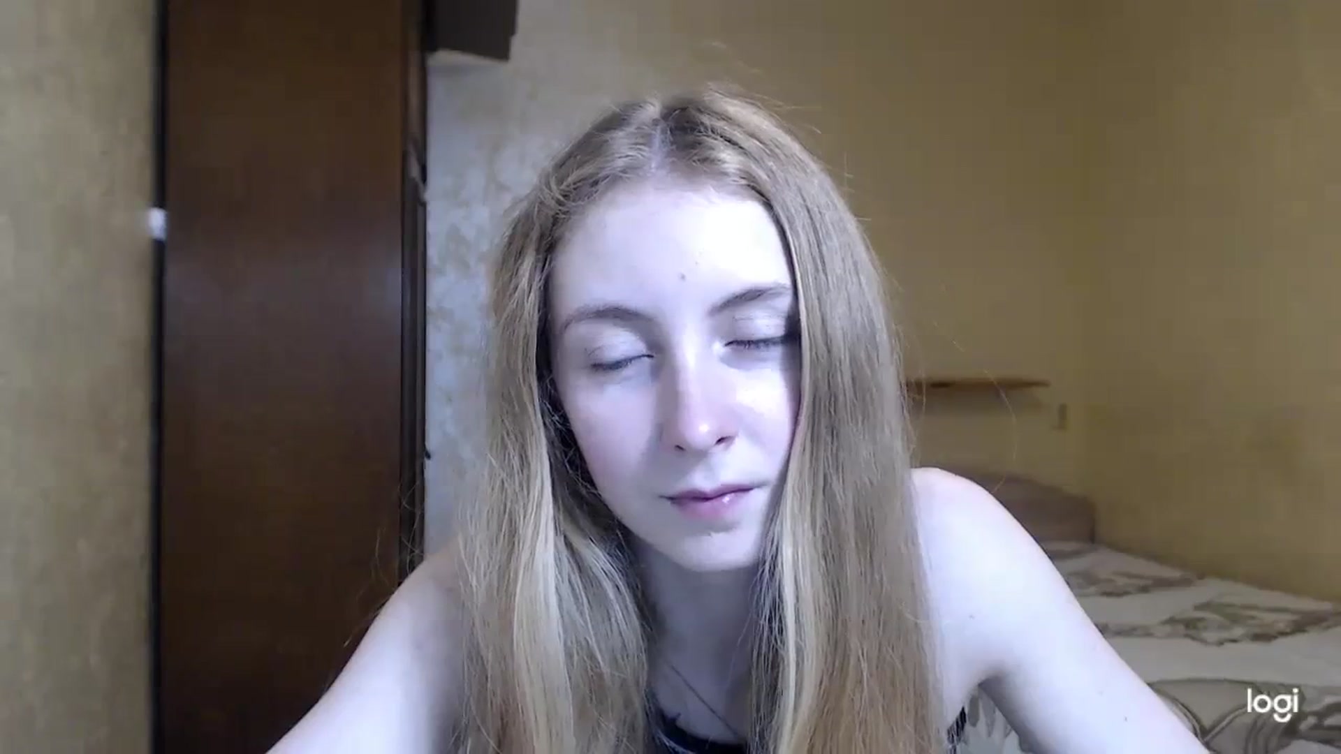 Gallery image thumbnail from LilCutie's myfreecams stream on, 12/02/2023, 16:12 image 3 of 20