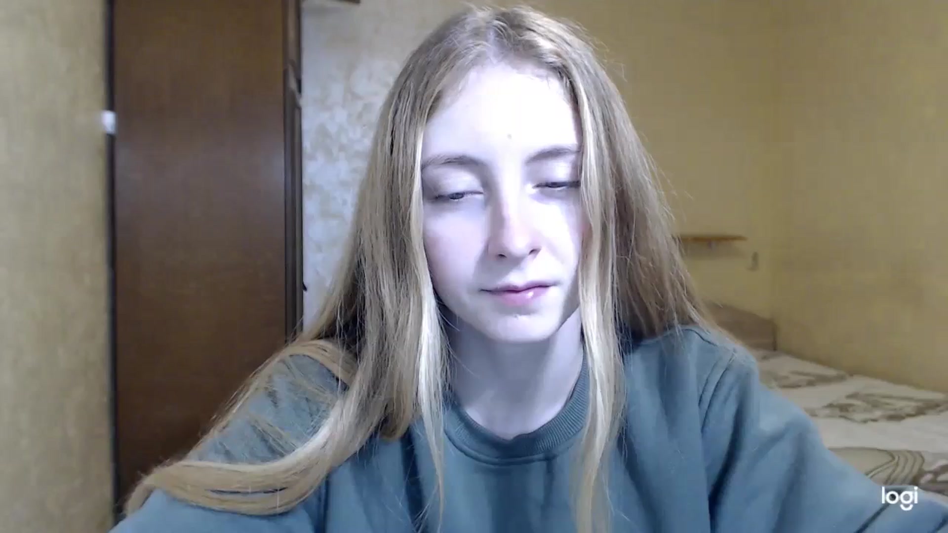 Gallery image thumbnail from LilCutie's myfreecams stream on, 12/02/2023, 18:20 image 3 of 20