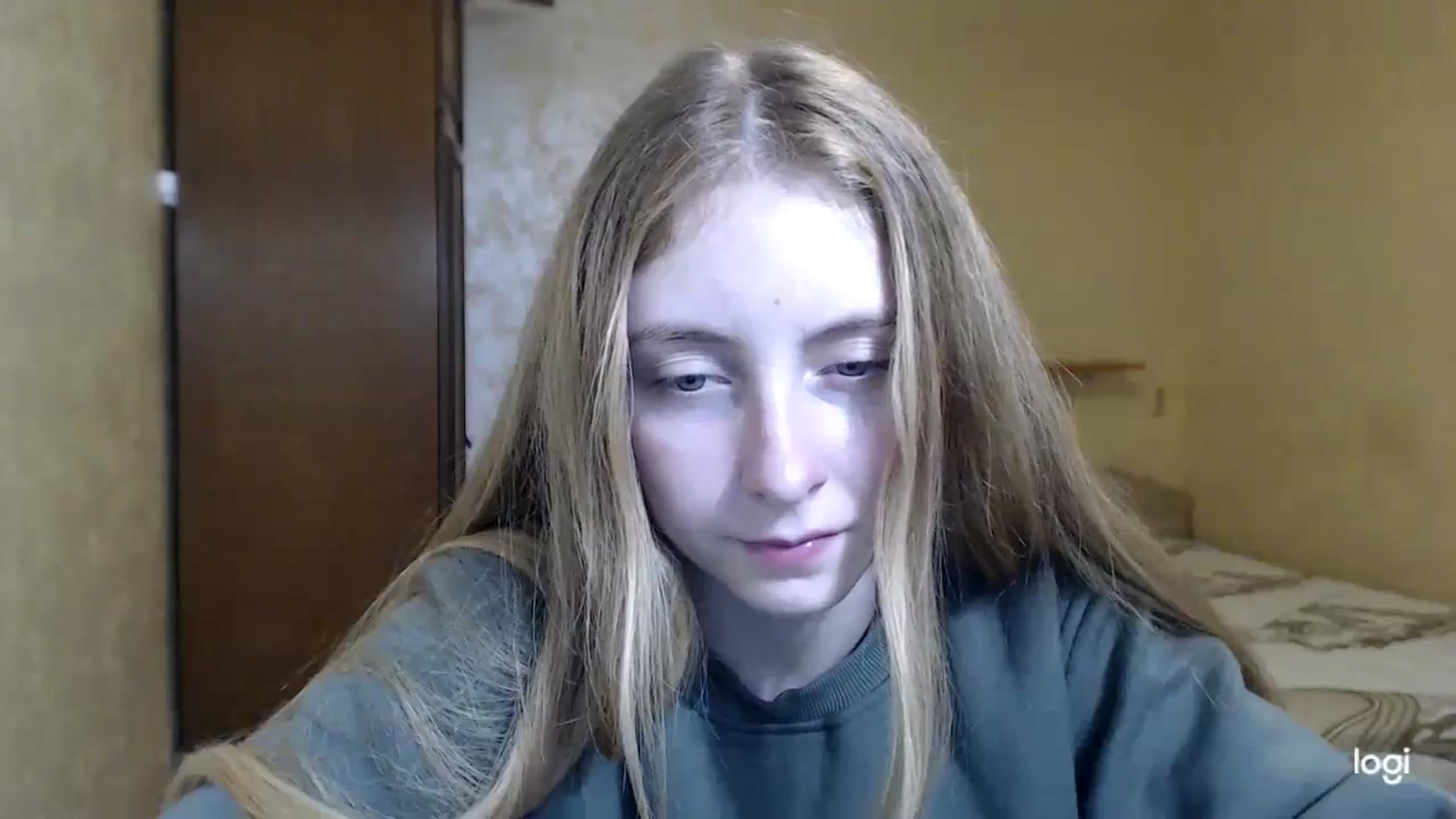 Gallery image thumbnail from LilCutie's myfreecams stream on, 12/02/2023, 18:20 image 7 of 20
