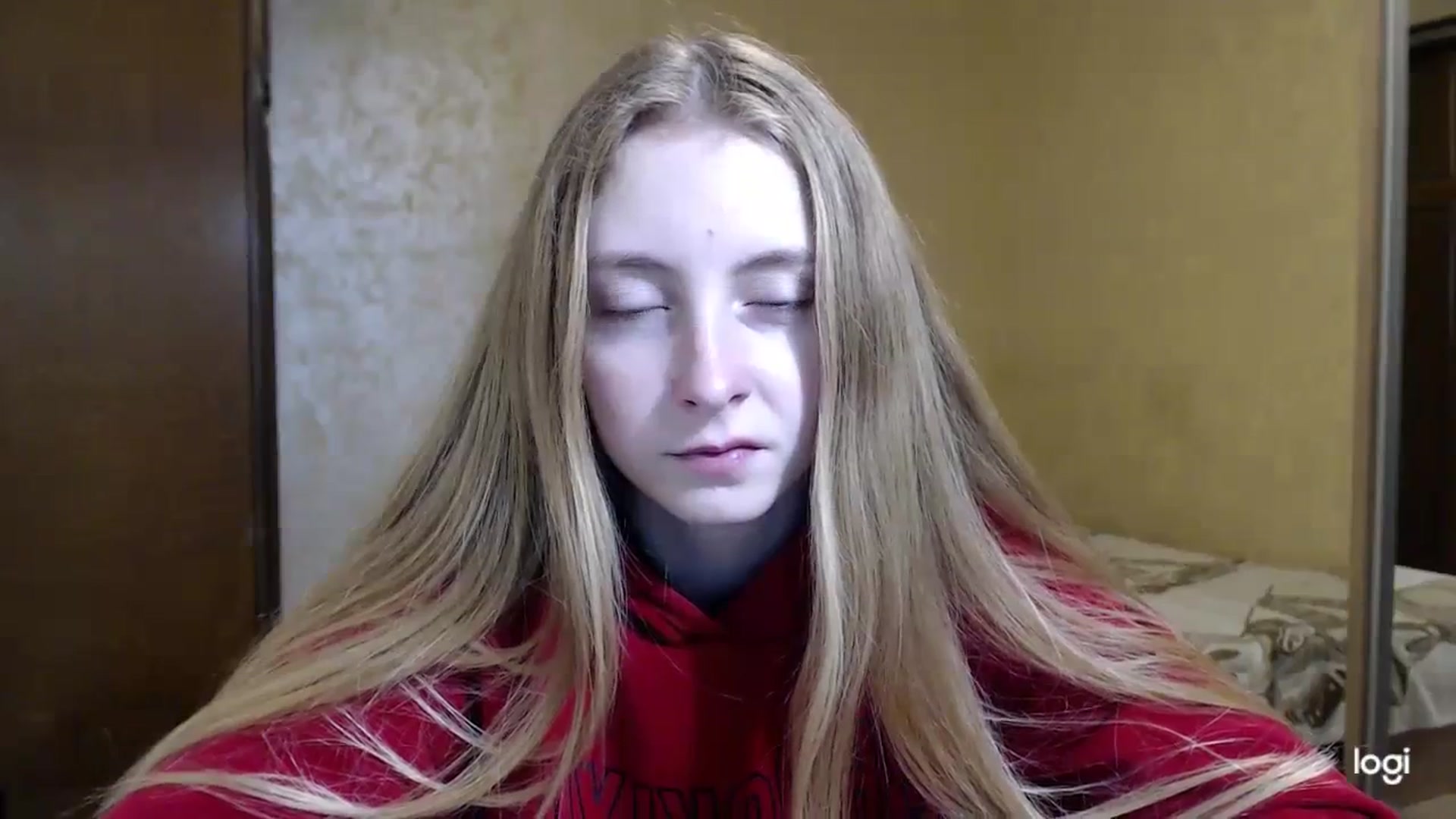 Gallery image thumbnail from LilCutie's myfreecams stream on, 12/03/2023, 17:29 image 5 of 20