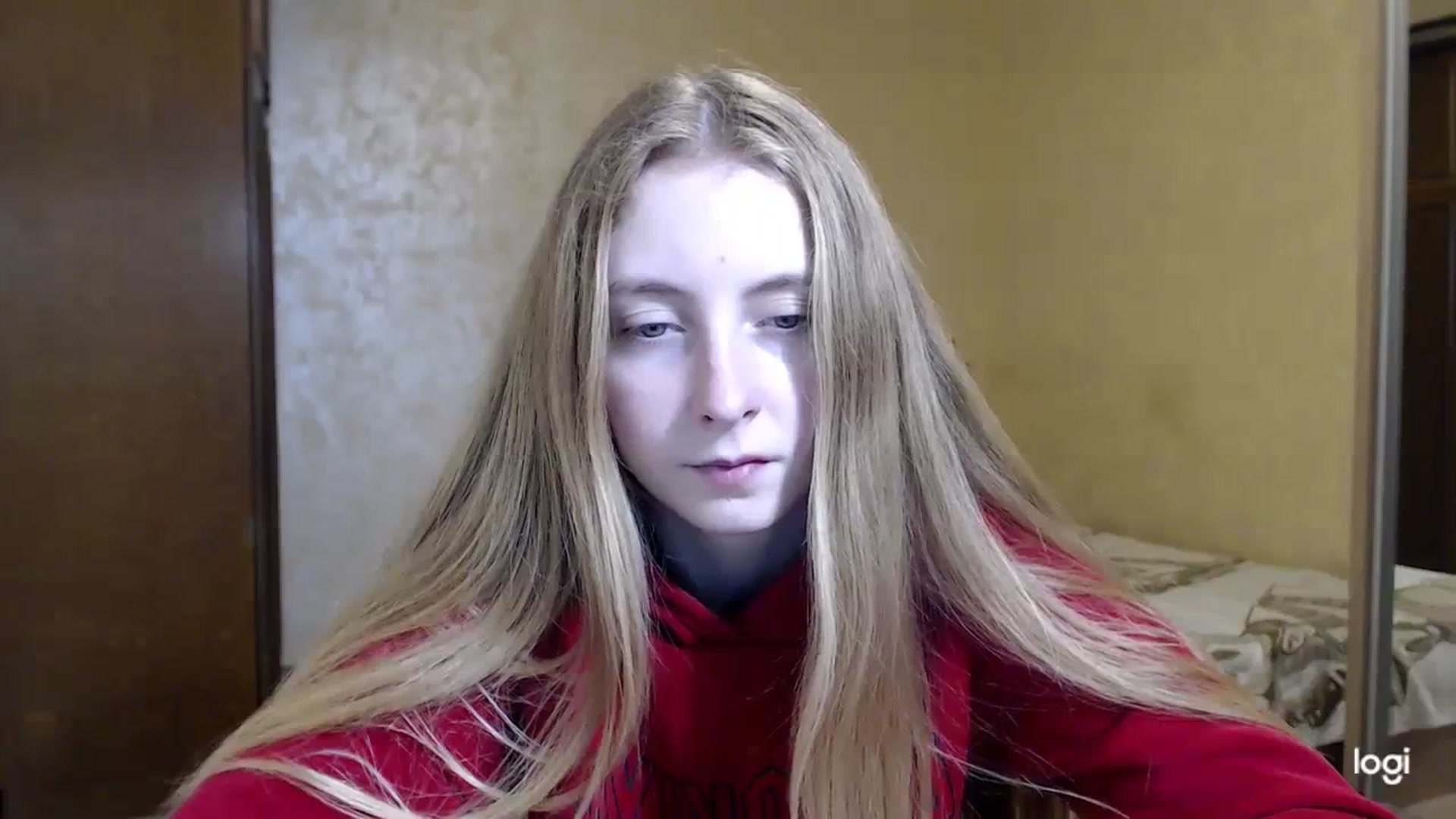 Gallery image thumbnail from LilCutie's myfreecams stream on, 12/03/2023, 17:29 image 9 of 20