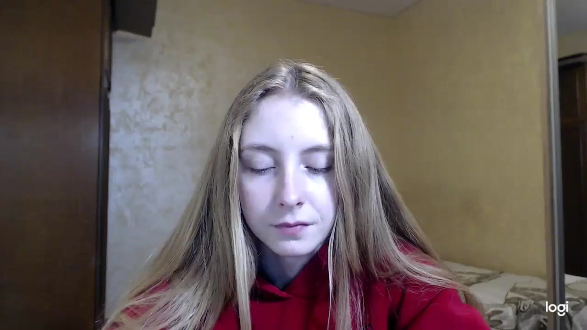 Gallery image thumbnail from LilCutie's myfreecams stream on, 12/03/2023, 18:52 image 8 of 20