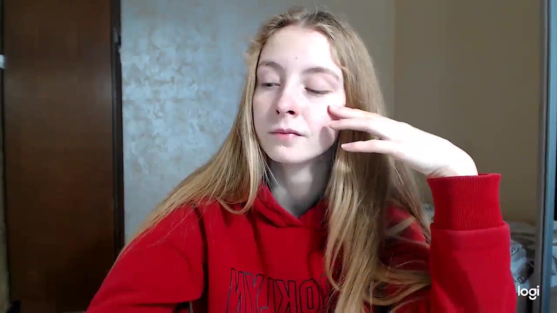 Gallery image thumbnail from LilCutie's myfreecams stream on, 12/04/2023, 10:10 image 9 of 20
