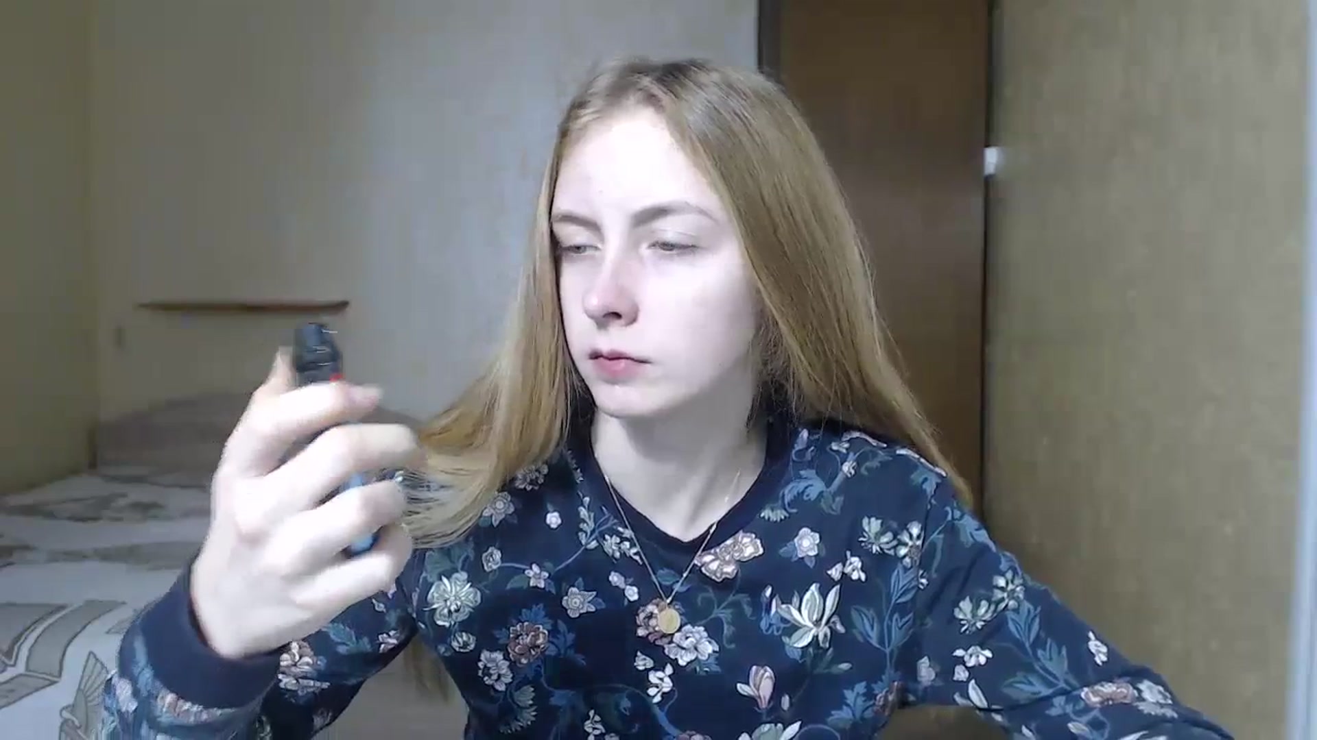 Gallery image thumbnail from LilCutie's myfreecams stream on, 12/05/2023, 08:53 image 12 of 20