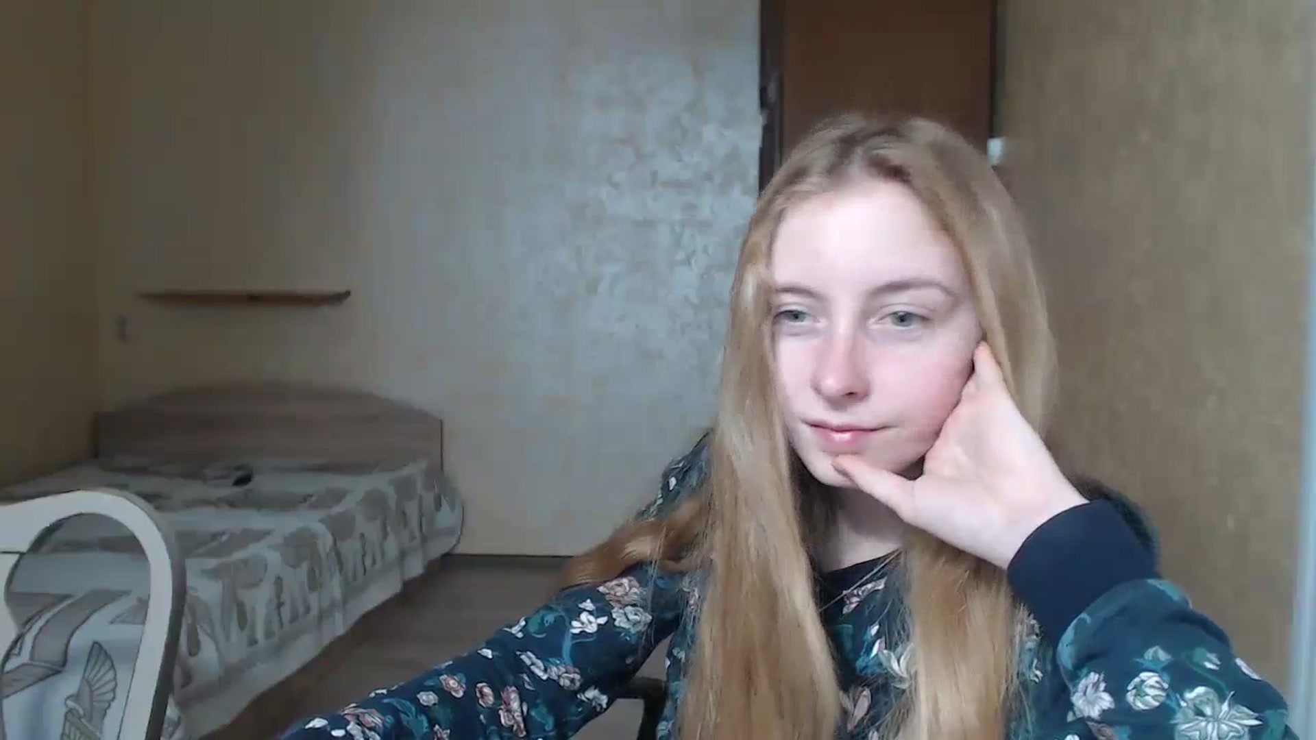 Gallery image thumbnail from LilCutie's myfreecams stream on, 12/05/2023, 11:39 image 15 of 20