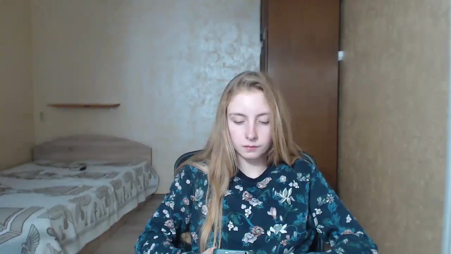 Gallery image thumbnail from LilCutie's myfreecams stream on, 12/05/2023, 12:35 image 9 of 20
