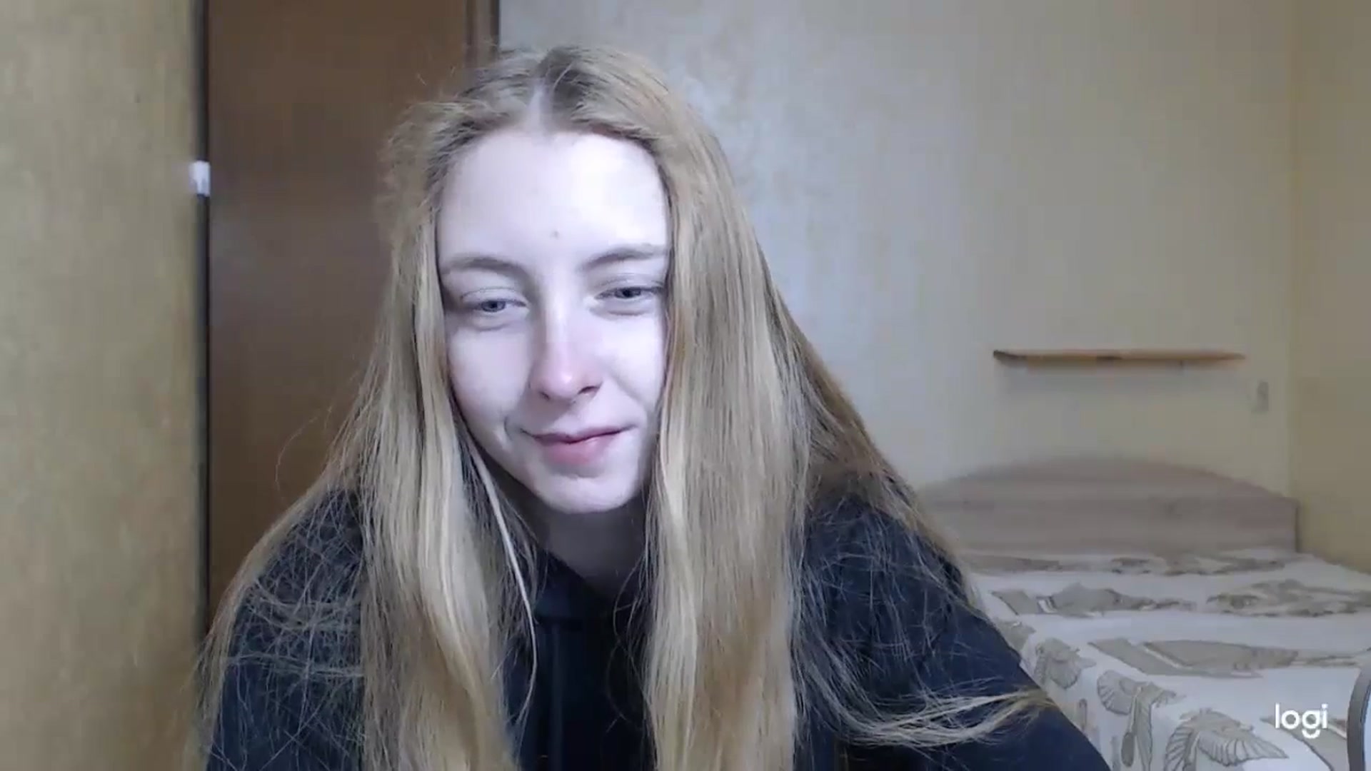Gallery image thumbnail from LilCutie's myfreecams stream on, 12/08/2023, 09:05 image 4 of 20