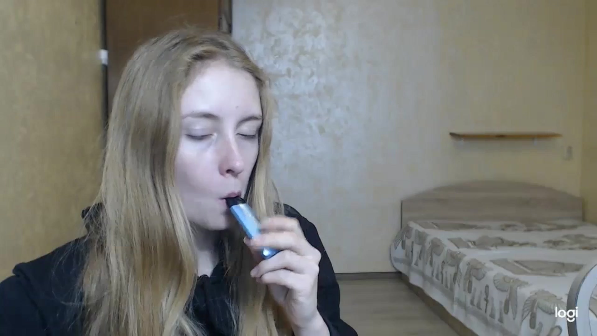 Gallery image thumbnail from LilCutie's myfreecams stream on, 12/08/2023, 11:23 image 19 of 20