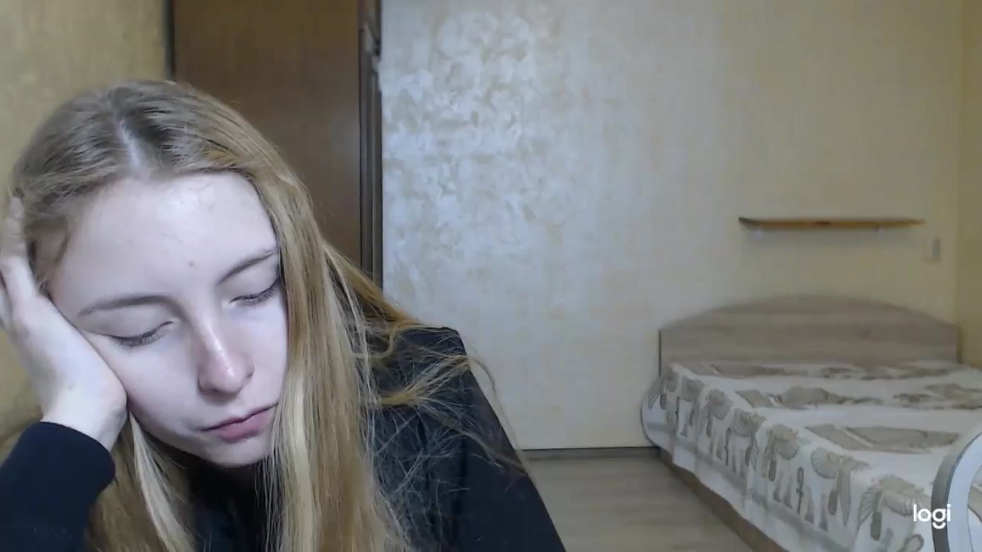 Gallery image thumbnail from LilCutie's myfreecams stream on, 12/08/2023, 11:23 image 6 of 20
