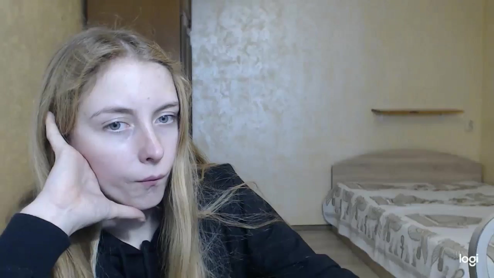 Gallery image thumbnail from LilCutie's myfreecams stream on, 12/08/2023, 11:23 image 7 of 20