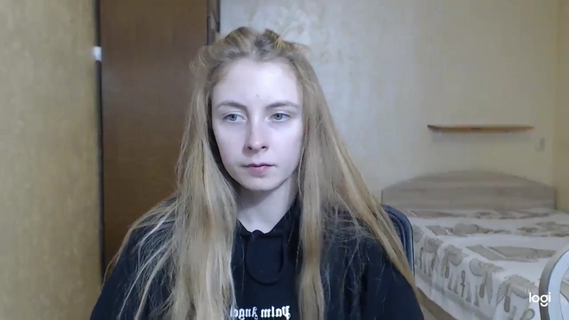 Gallery image thumbnail from LilCutie's myfreecams stream on, 12/08/2023, 12:03 image 11 of 20