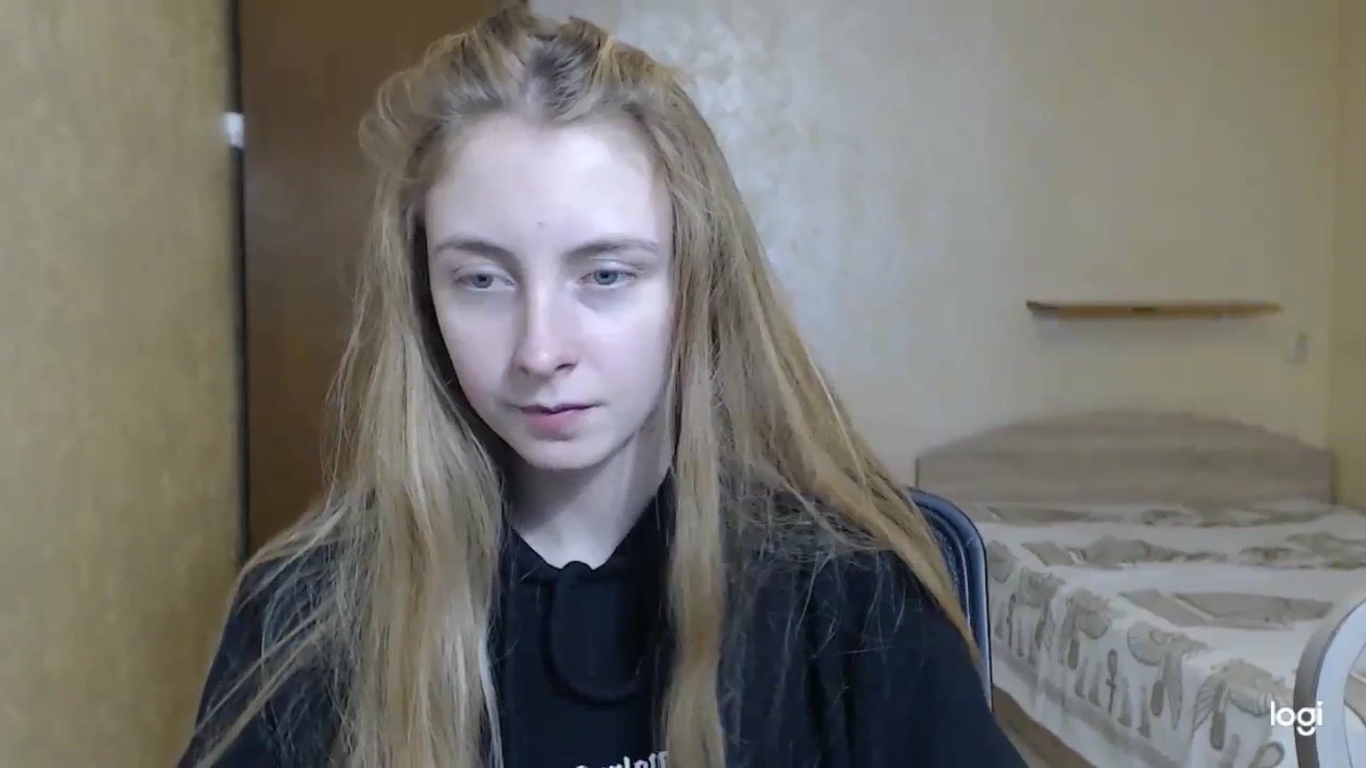 Gallery image thumbnail from LilCutie's myfreecams stream on, 12/08/2023, 12:03 image 9 of 20