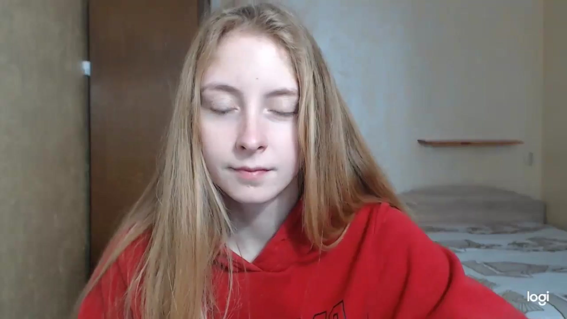 Gallery image thumbnail from LilCutie's myfreecams stream on, 12/11/2023, 11:35 image 4 of 20
