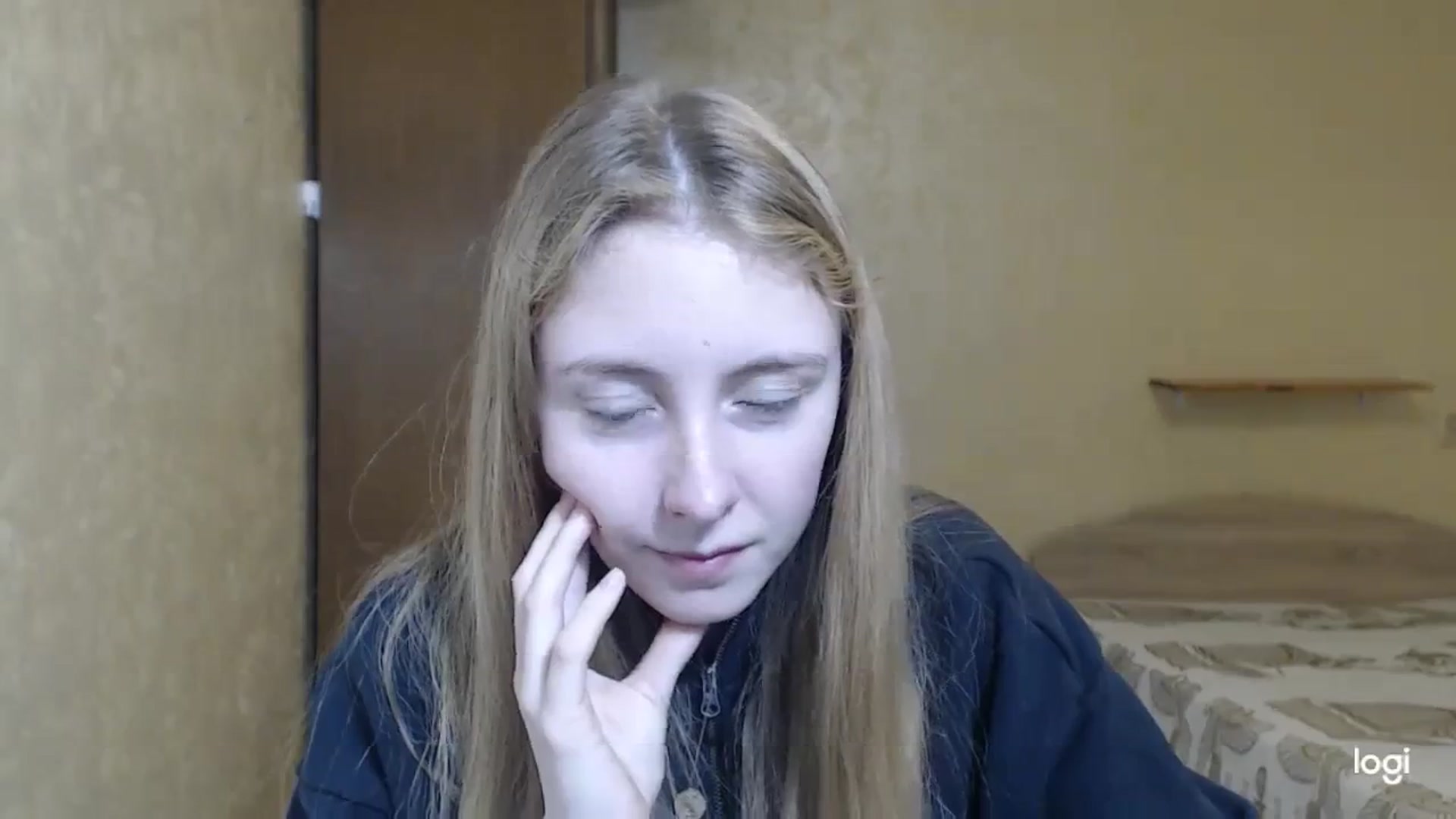 Gallery image thumbnail from LilCutie's myfreecams stream on, 12/12/2023, 15:33 image 15 of 20