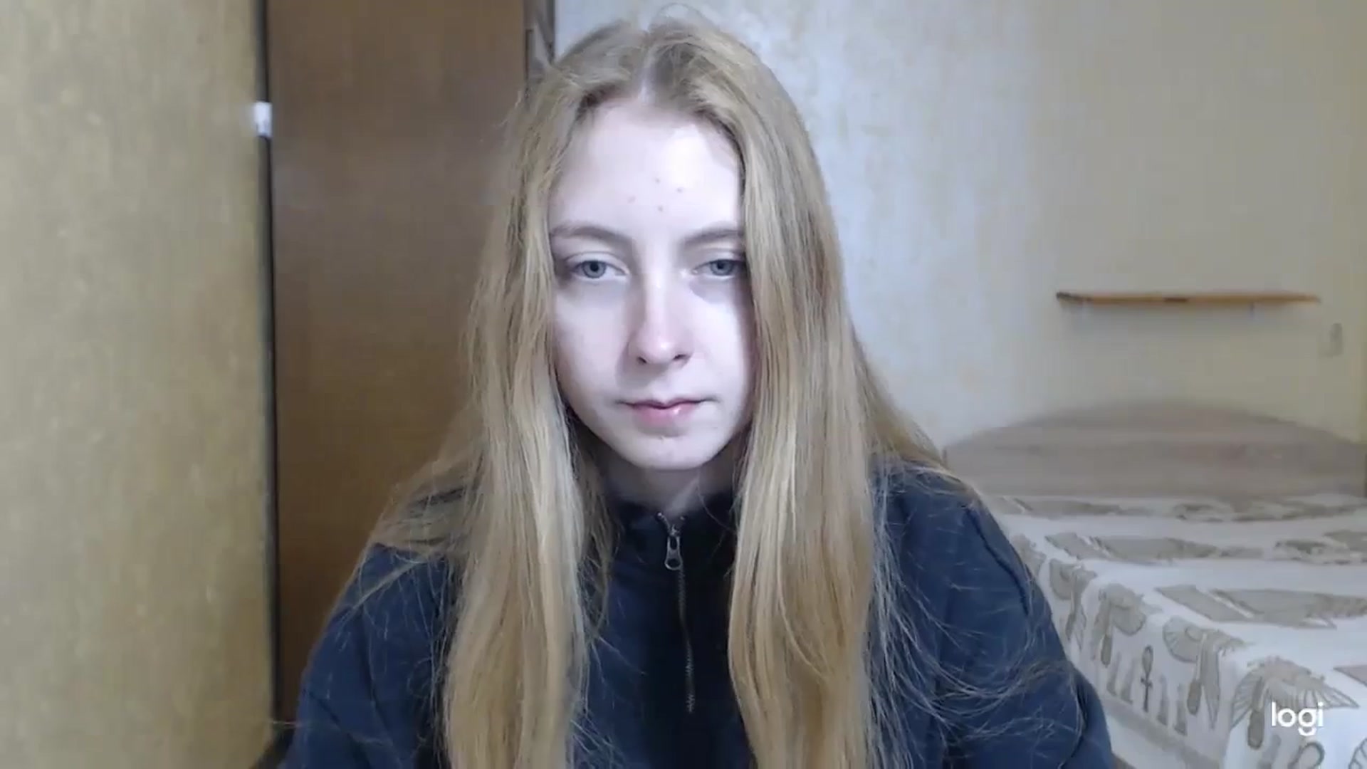 Gallery image thumbnail from LilCutie's myfreecams stream on, 12/18/2023, 09:22 image 6 of 20