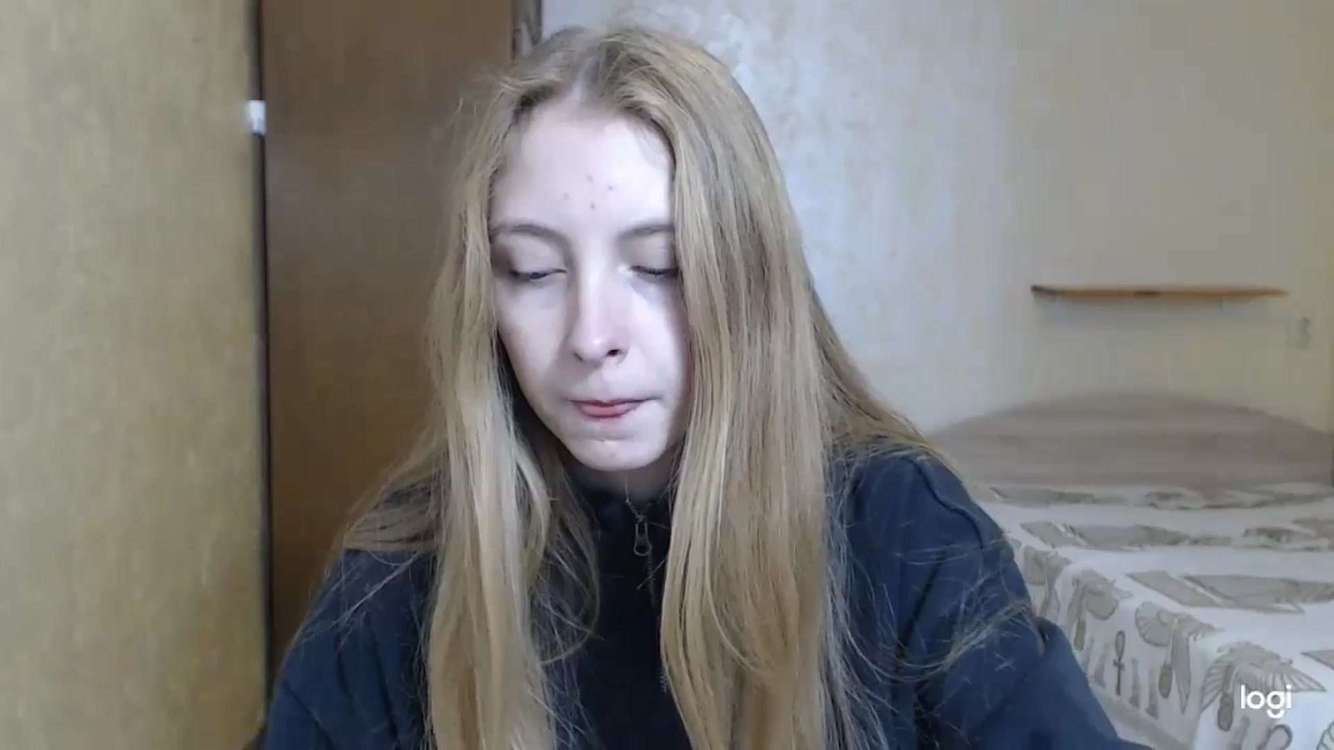 Gallery image thumbnail from LilCutie's myfreecams stream on, 12/18/2023, 09:22 image 7 of 20