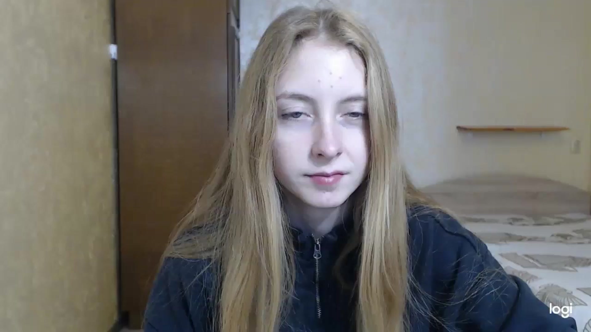 Gallery image thumbnail from LilCutie's myfreecams stream on, 12/18/2023, 09:22 image 10 of 20