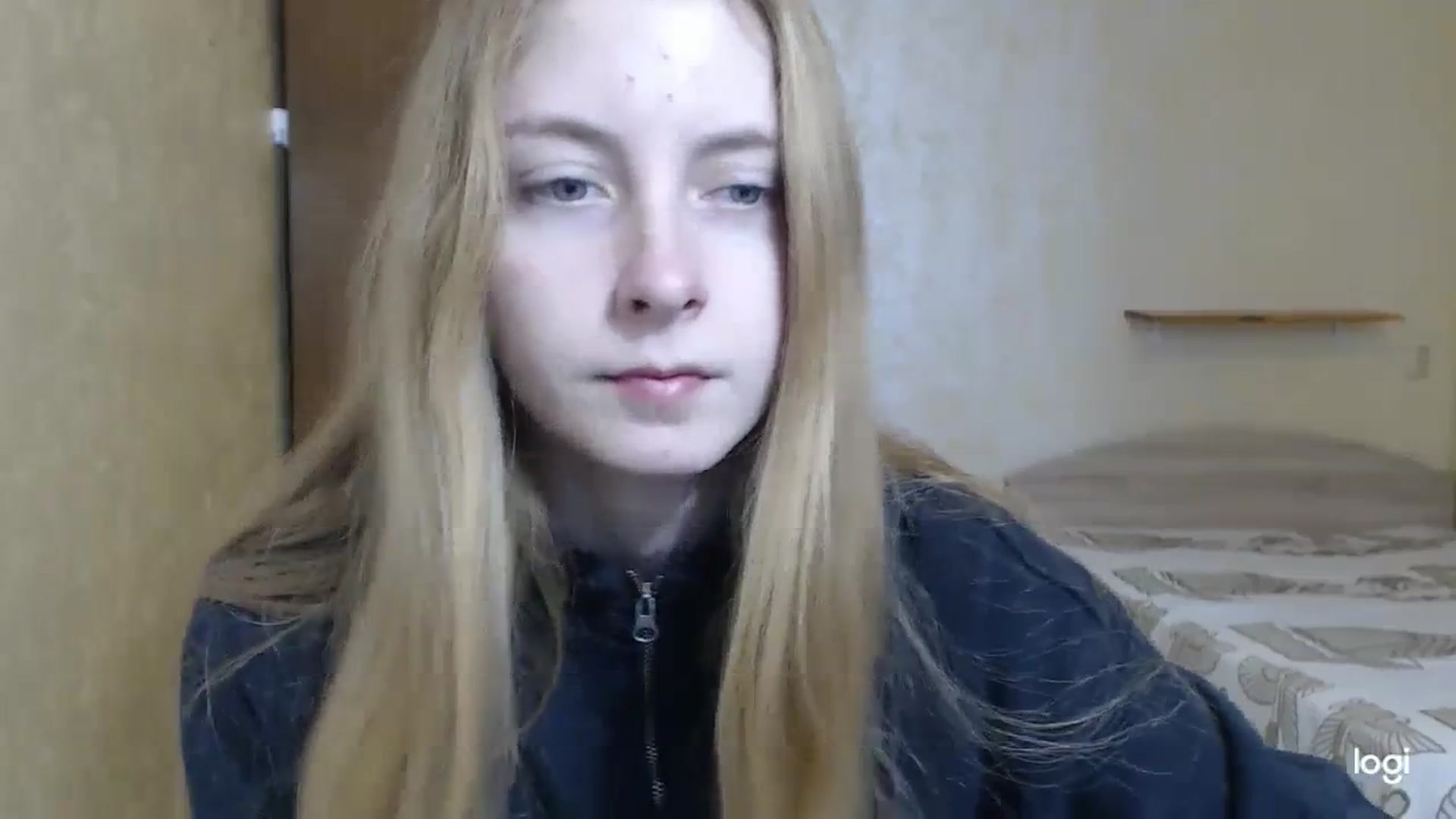 Gallery image thumbnail from LilCutie's myfreecams stream on, 12/18/2023, 09:22 image 4 of 20