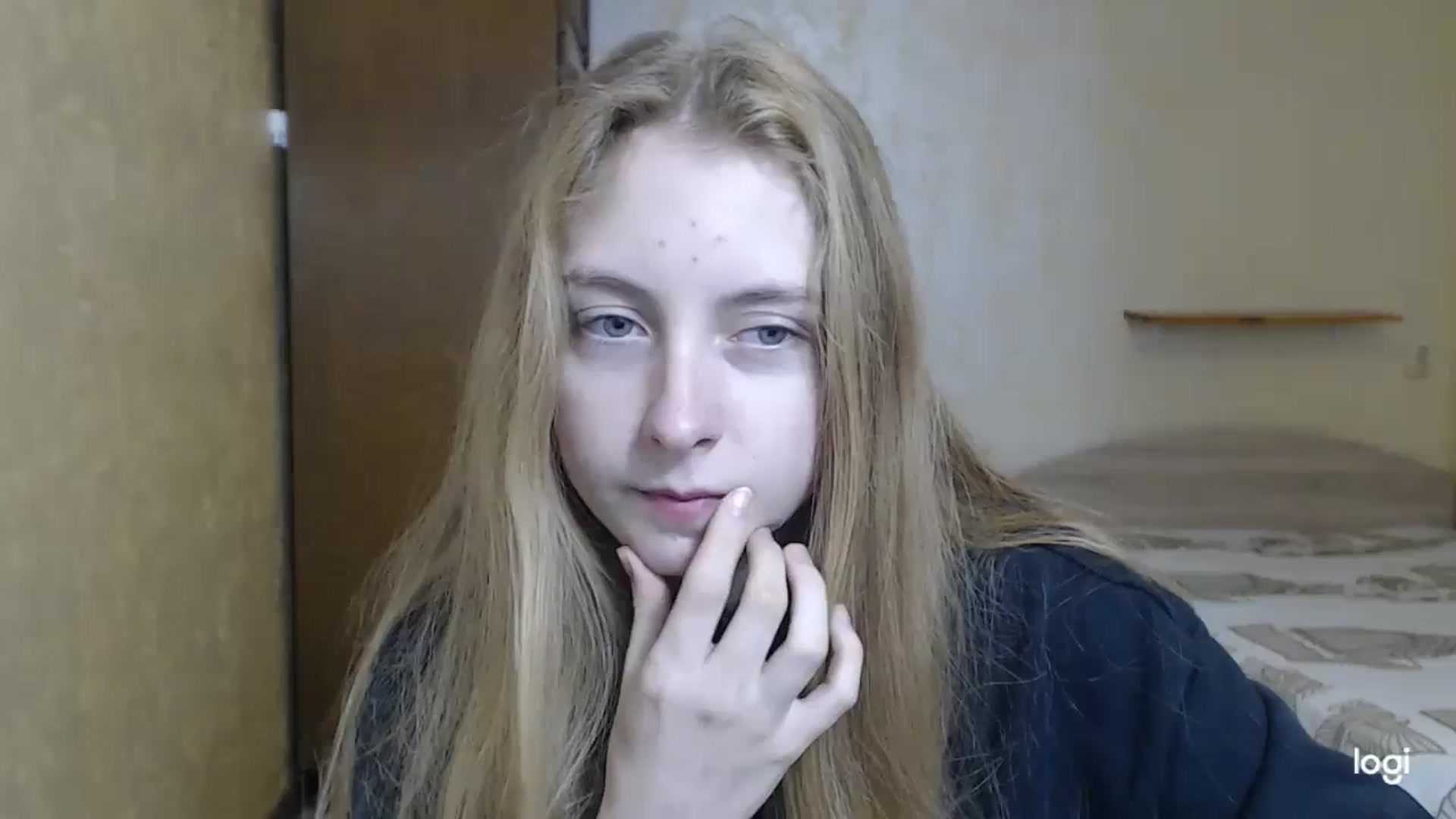 Gallery image thumbnail from LilCutie's myfreecams stream on, 12/18/2023, 10:05 image 1 of 20