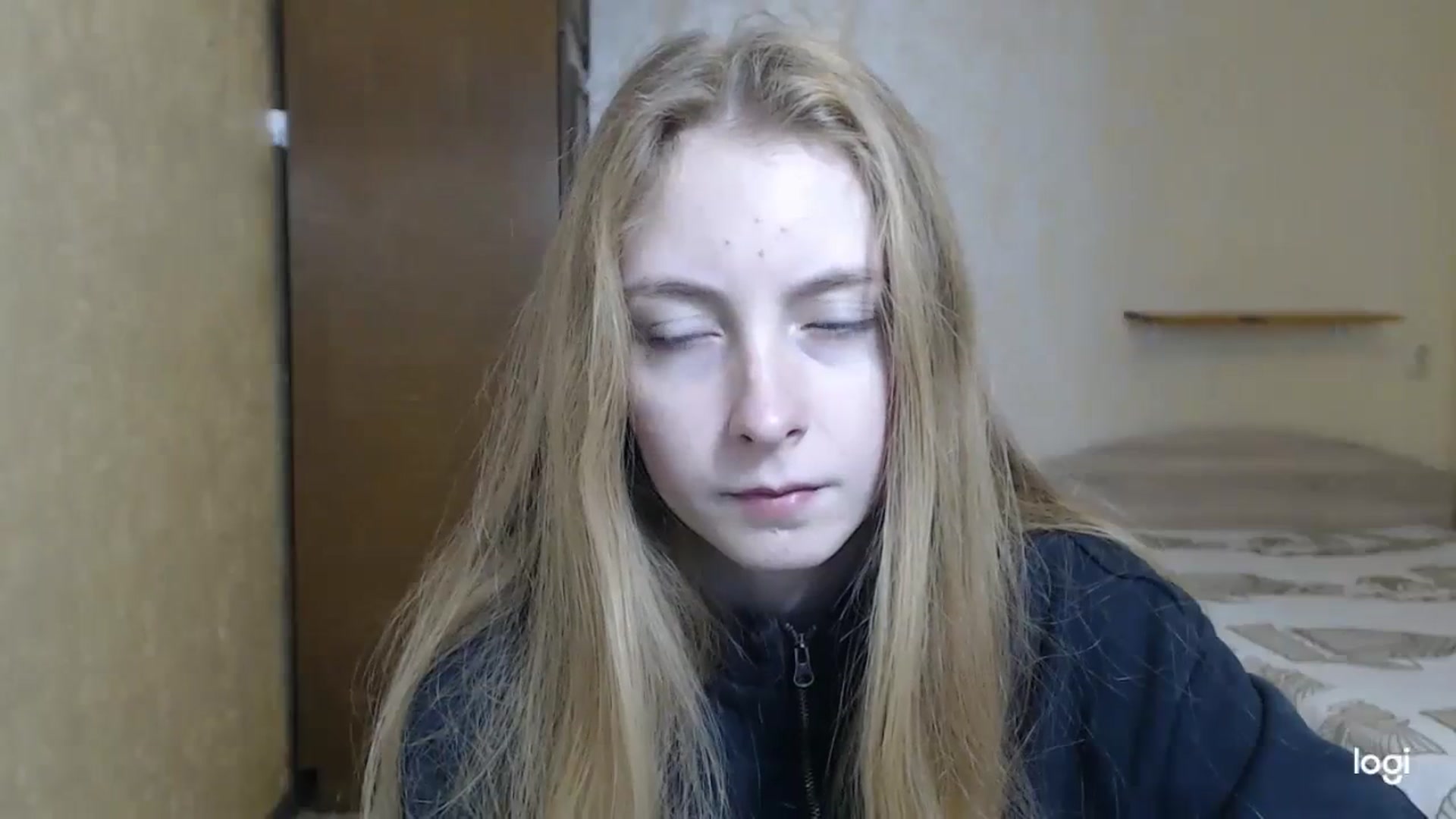 Gallery image thumbnail from LilCutie's myfreecams stream on, 12/18/2023, 10:05 image 3 of 20