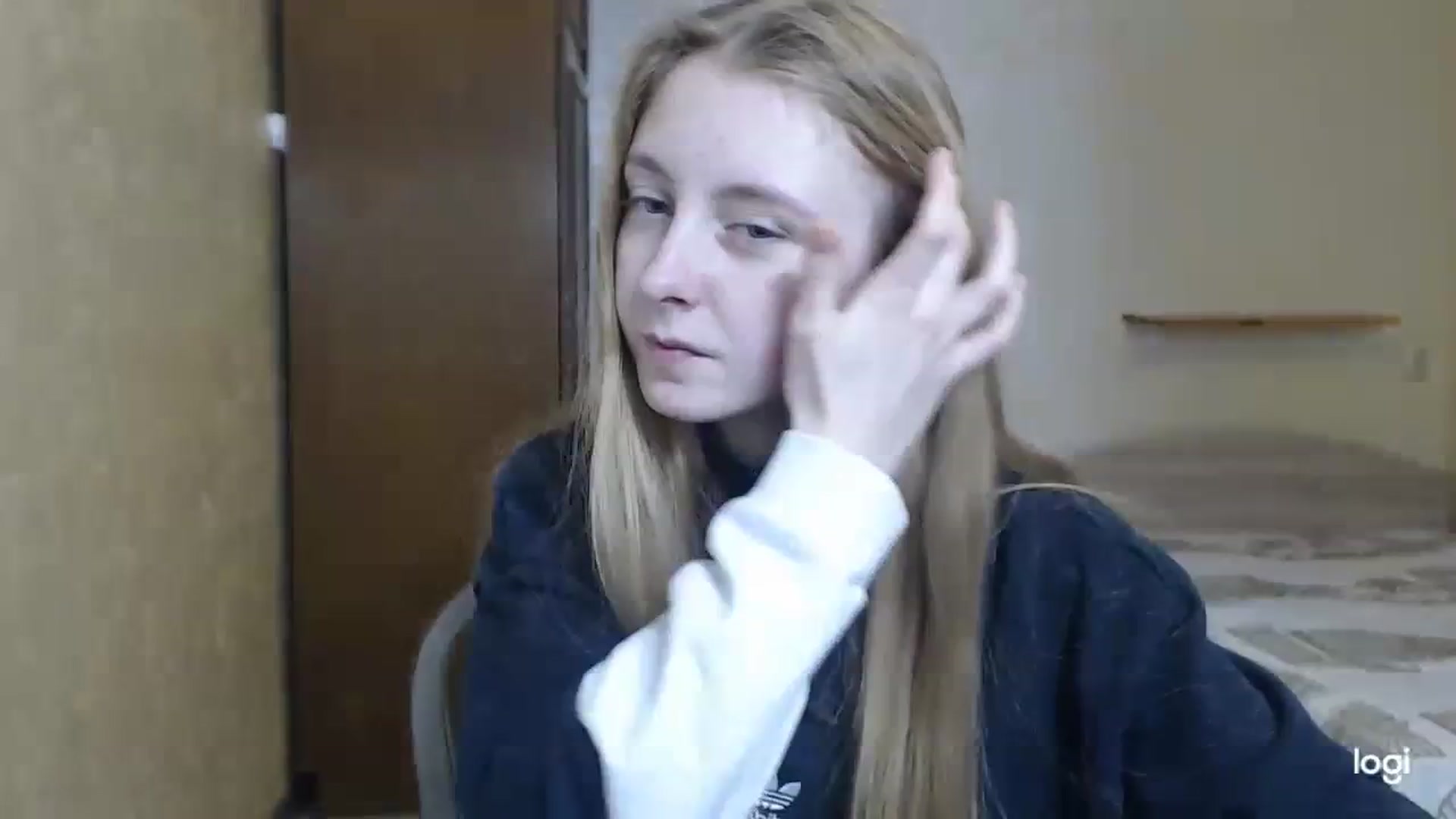 Gallery image thumbnail from LilCutie's myfreecams stream on, 12/18/2023, 11:28 image 13 of 20