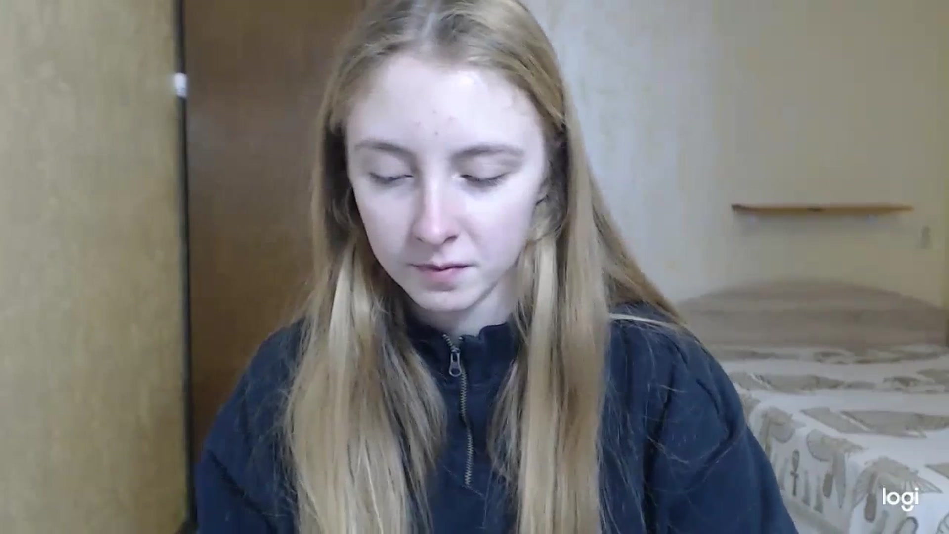 Gallery image thumbnail from LilCutie's myfreecams stream on, 12/18/2023, 11:28 image 9 of 20