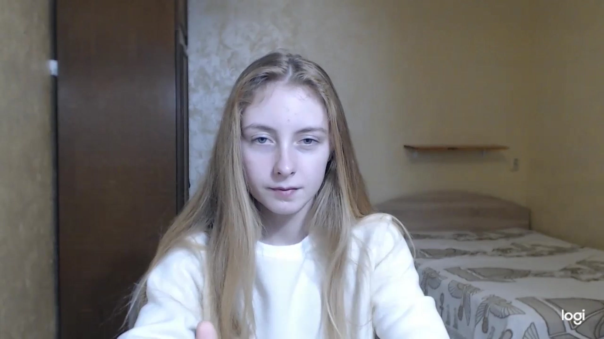 Gallery image thumbnail from LilCutie's myfreecams stream on, 12/20/2023, 15:20 image 12 of 20